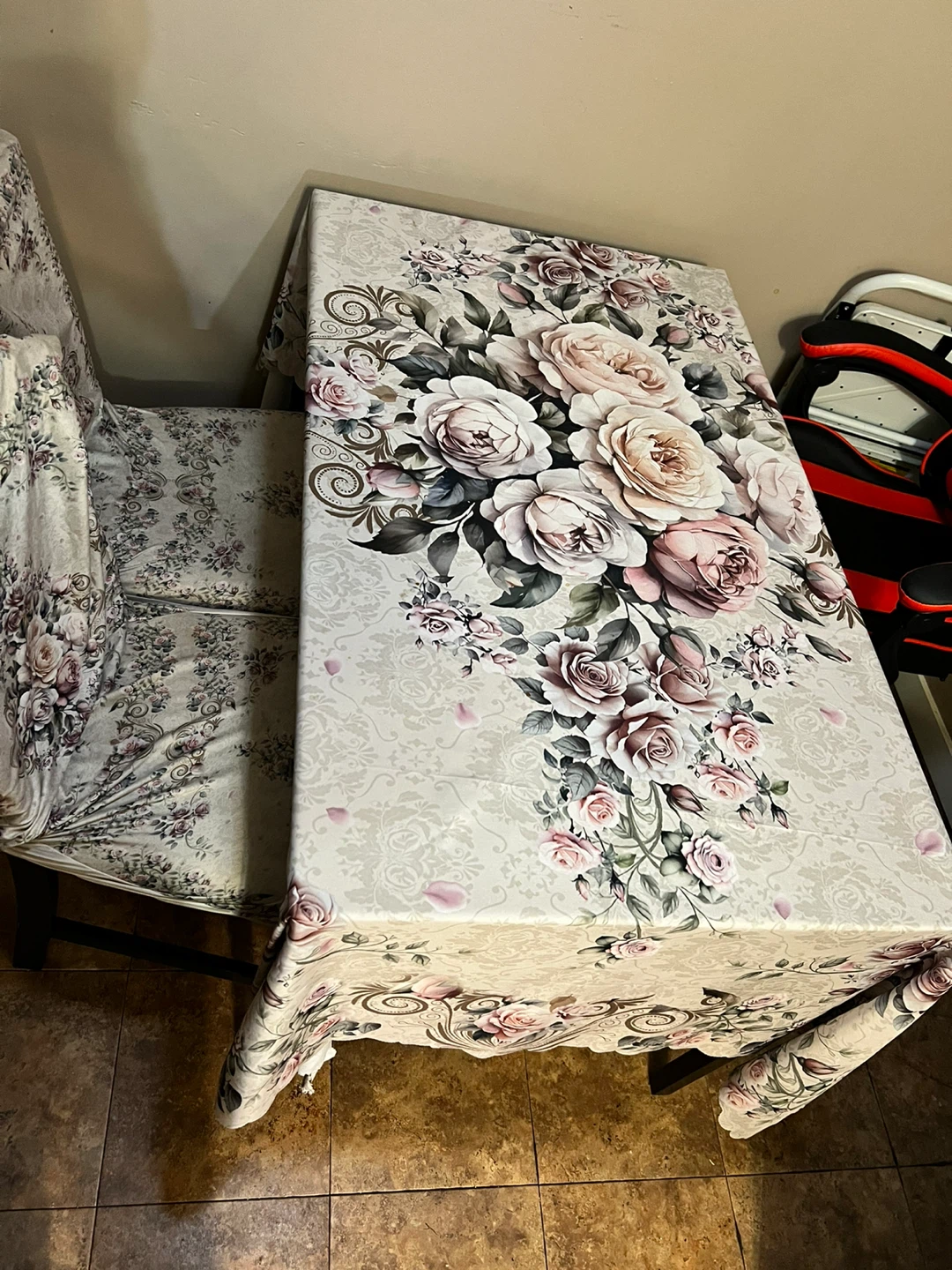 Tablecloth and Chair Covers Set Floral Rose Pattern - photo 4