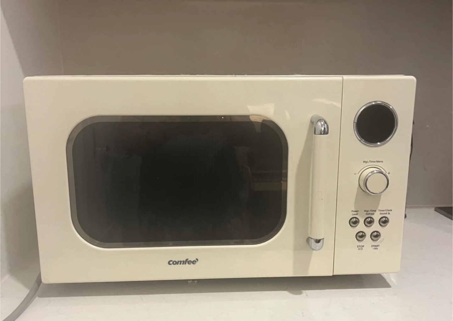 Comfee Retro Cream Microwave Oven - photo 2