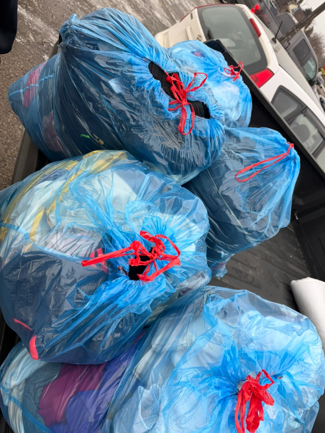 5 Bag of assorted clothing