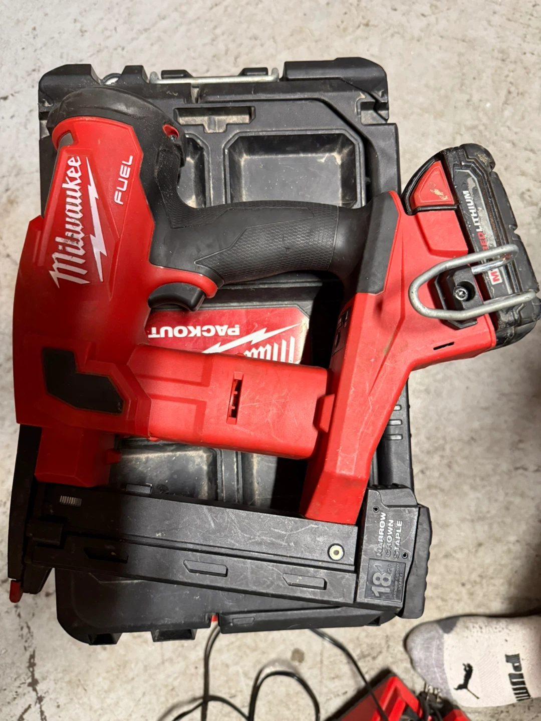 Milwaukee M18 FUEL Stapler - photo 2