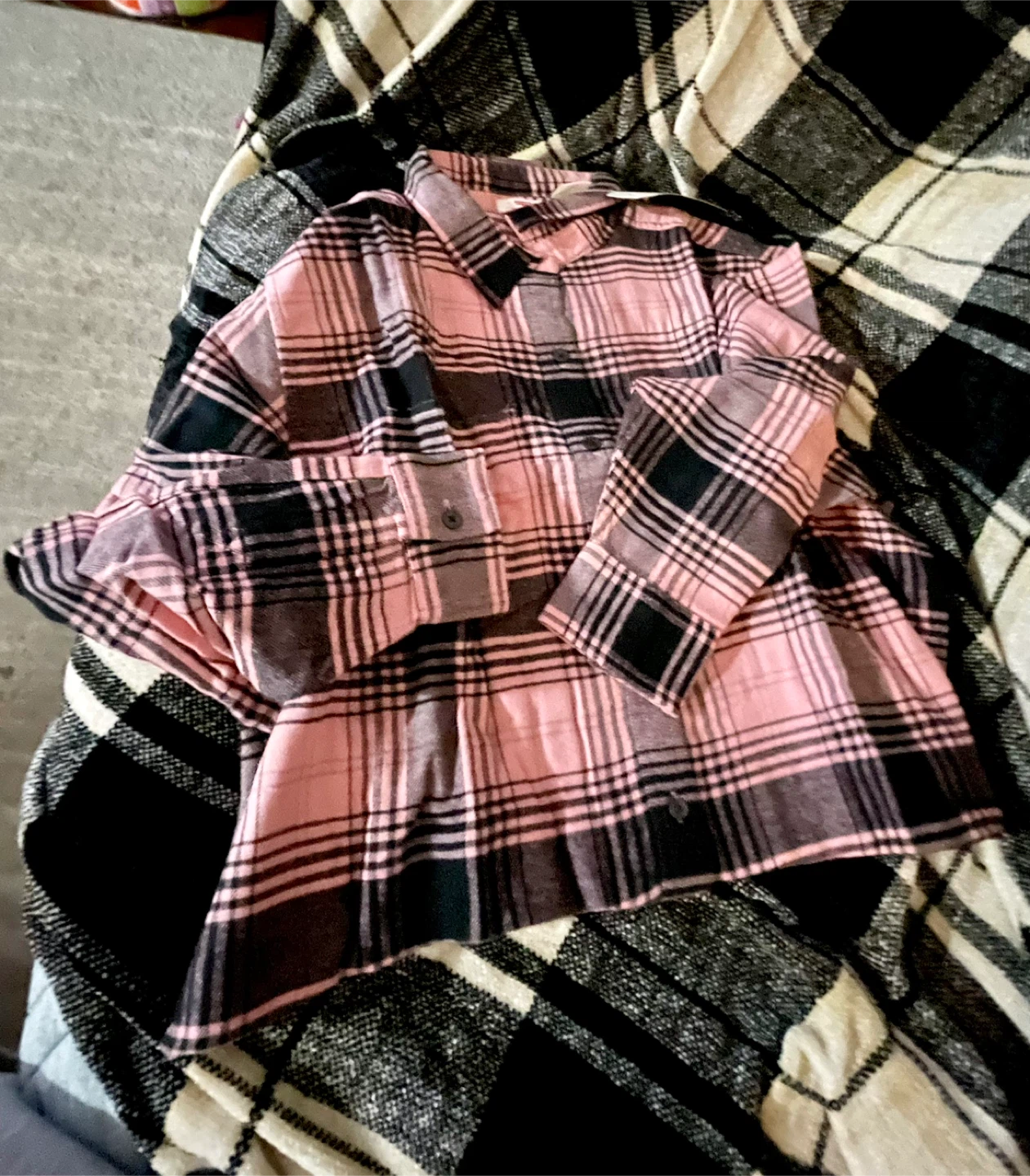 Levi's Pink Plaid Flannel Shirt (mid waist) - photo 5