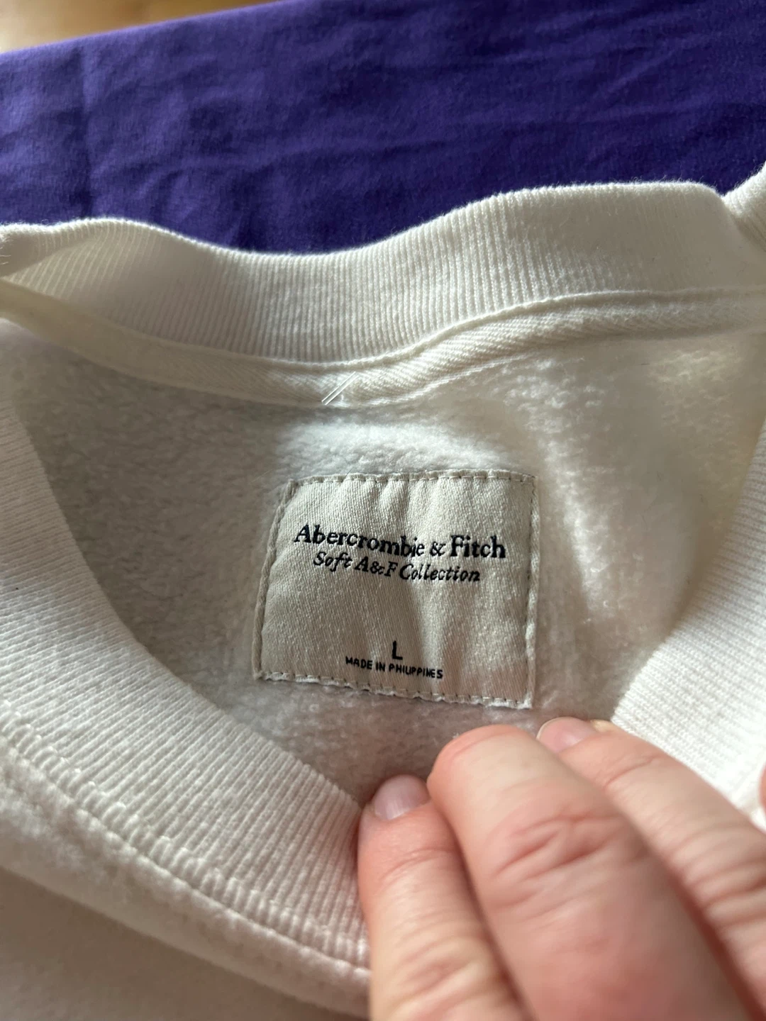 Abercrombie & Fitch "Le Jardin" Sweatshirt Size L - photo 2