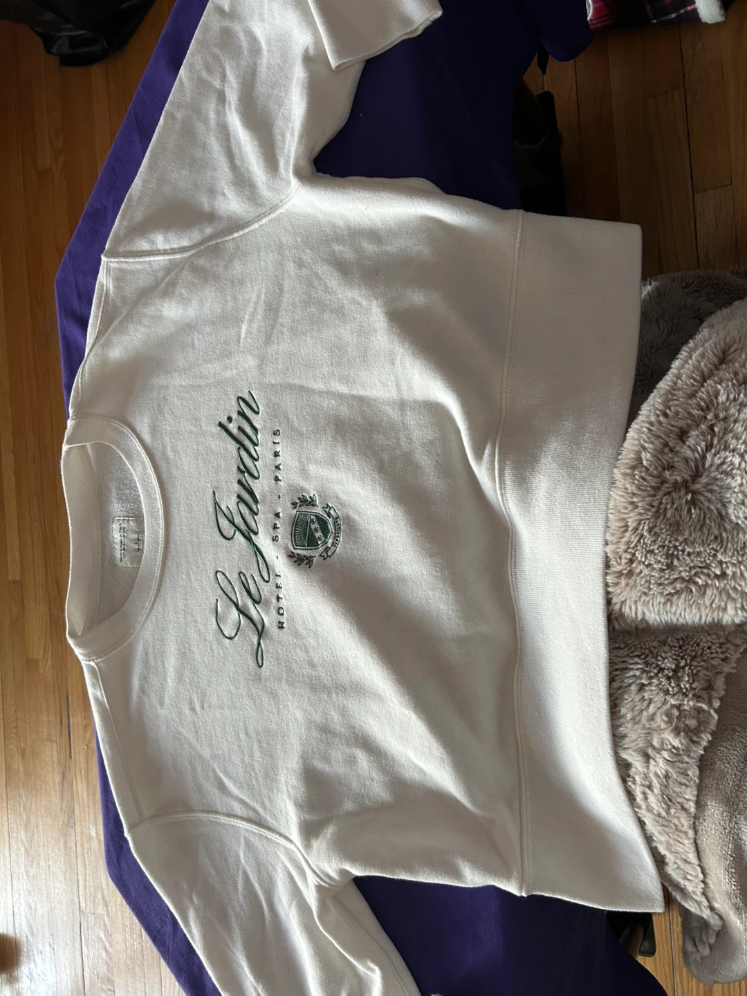 Abercrombie & Fitch "Le Jardin" Sweatshirt Size L - photo 3