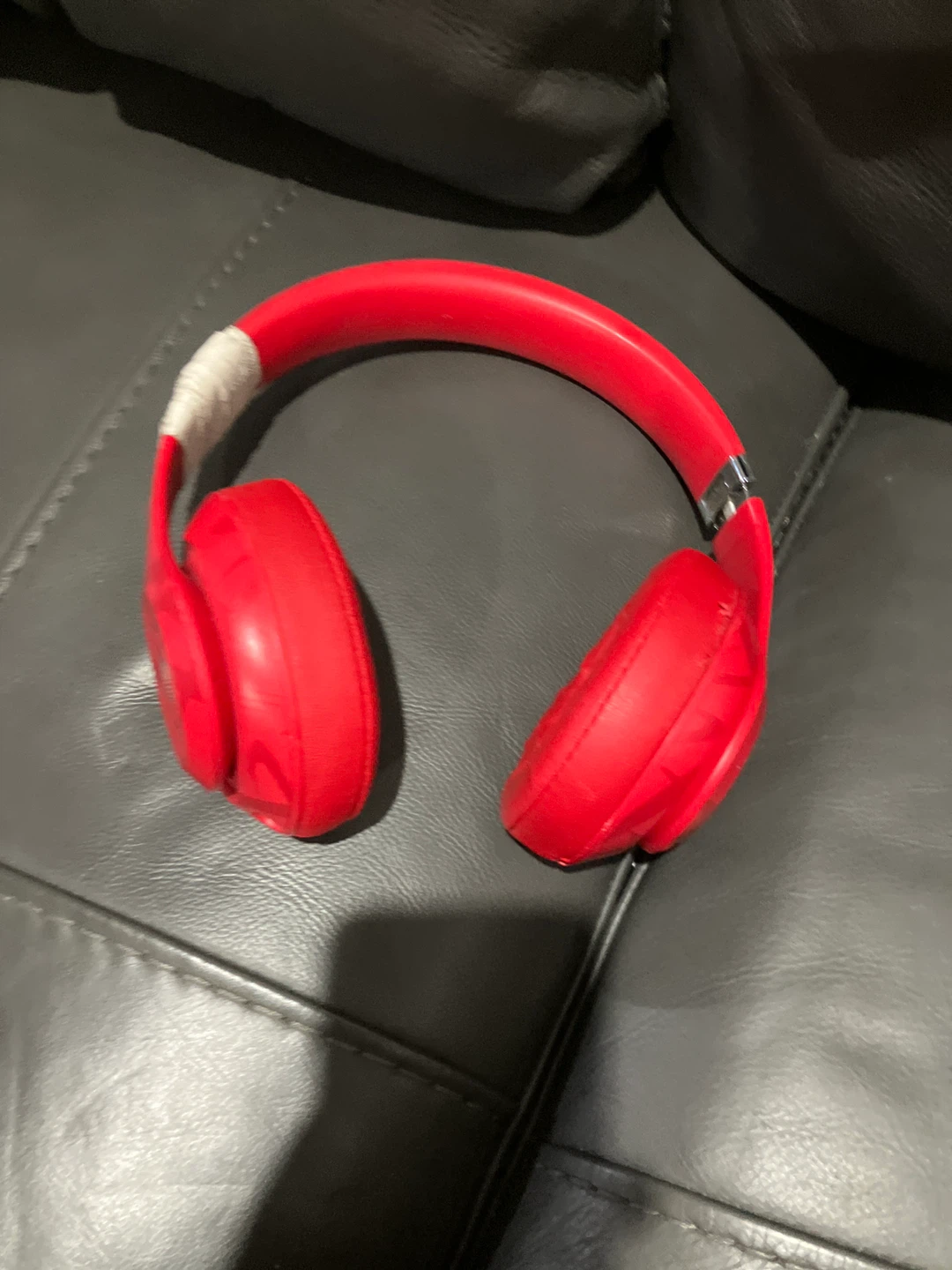 Beats Solo 3 Wireless Headphones - Red