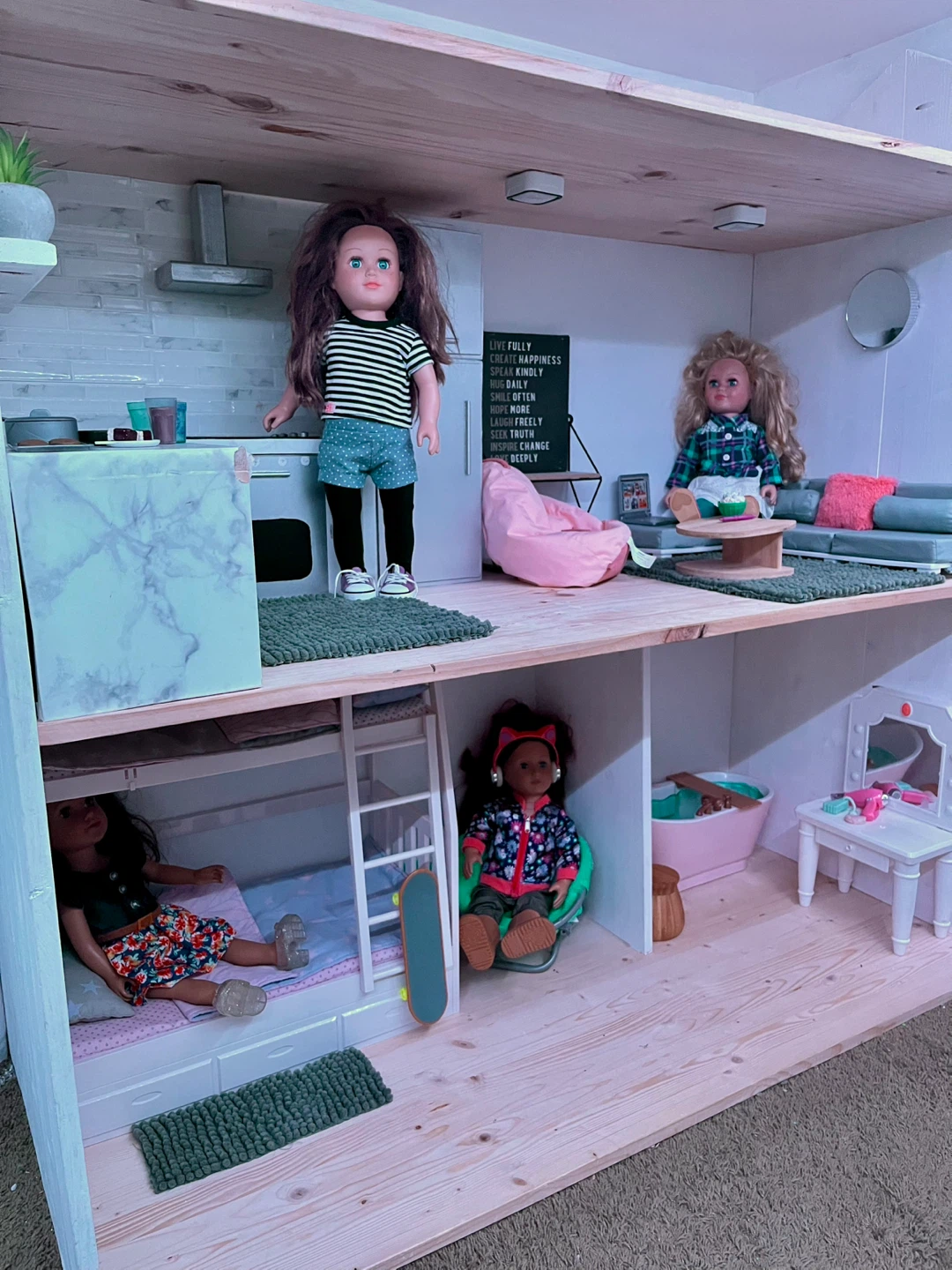 Wooden Dollhouse with Dolls and Accessories - photo 2