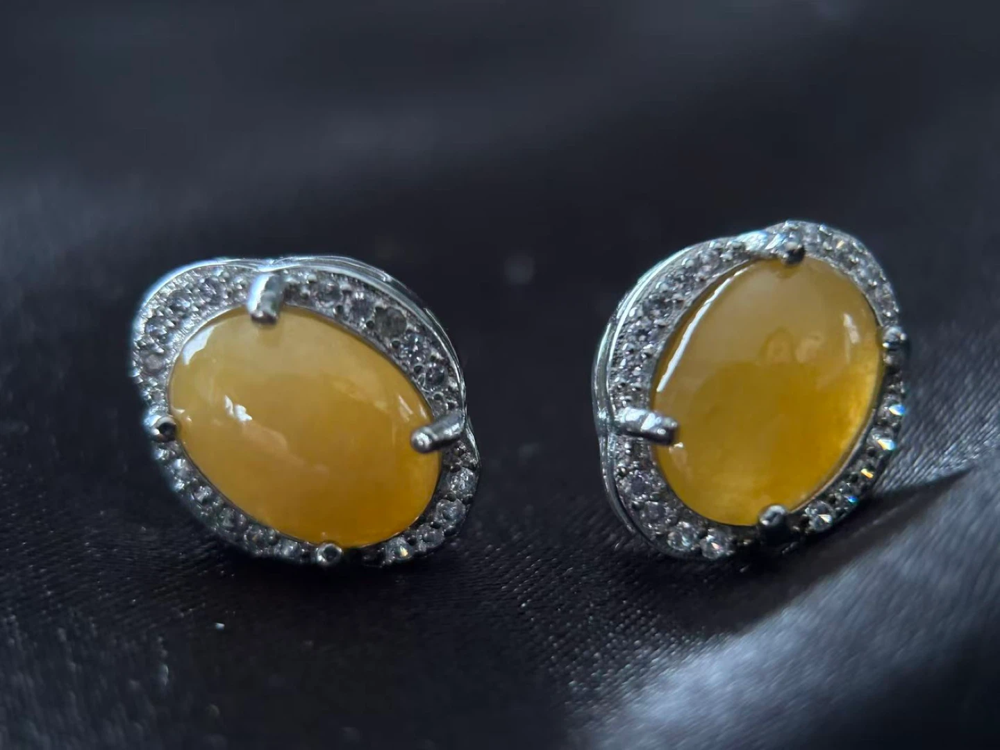 Rare Yellow Jade Necklace, Ring, and Earrings Set - photo 5