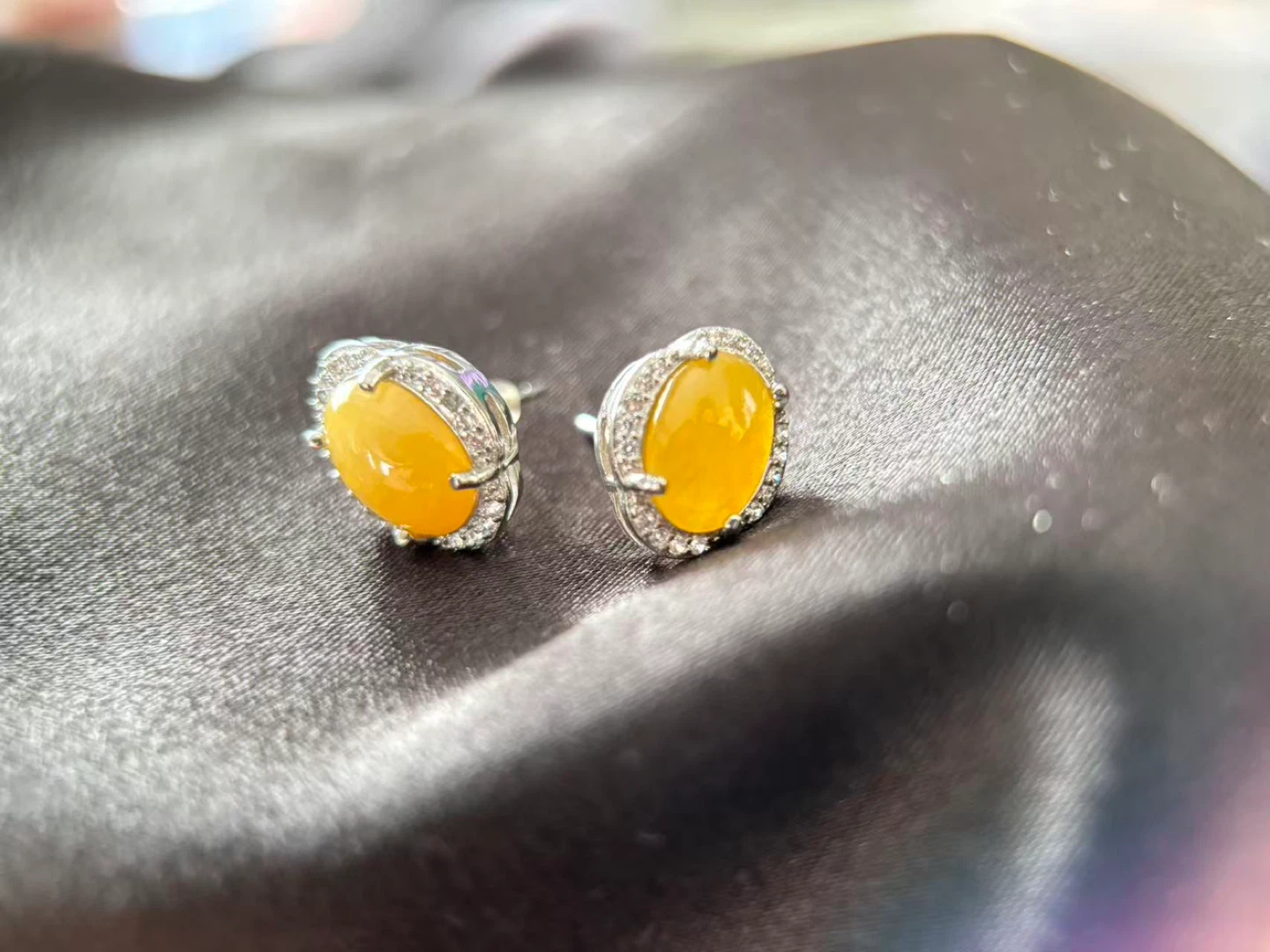 Rare Yellow Jade Necklace, Ring, and Earrings Set - photo 4
