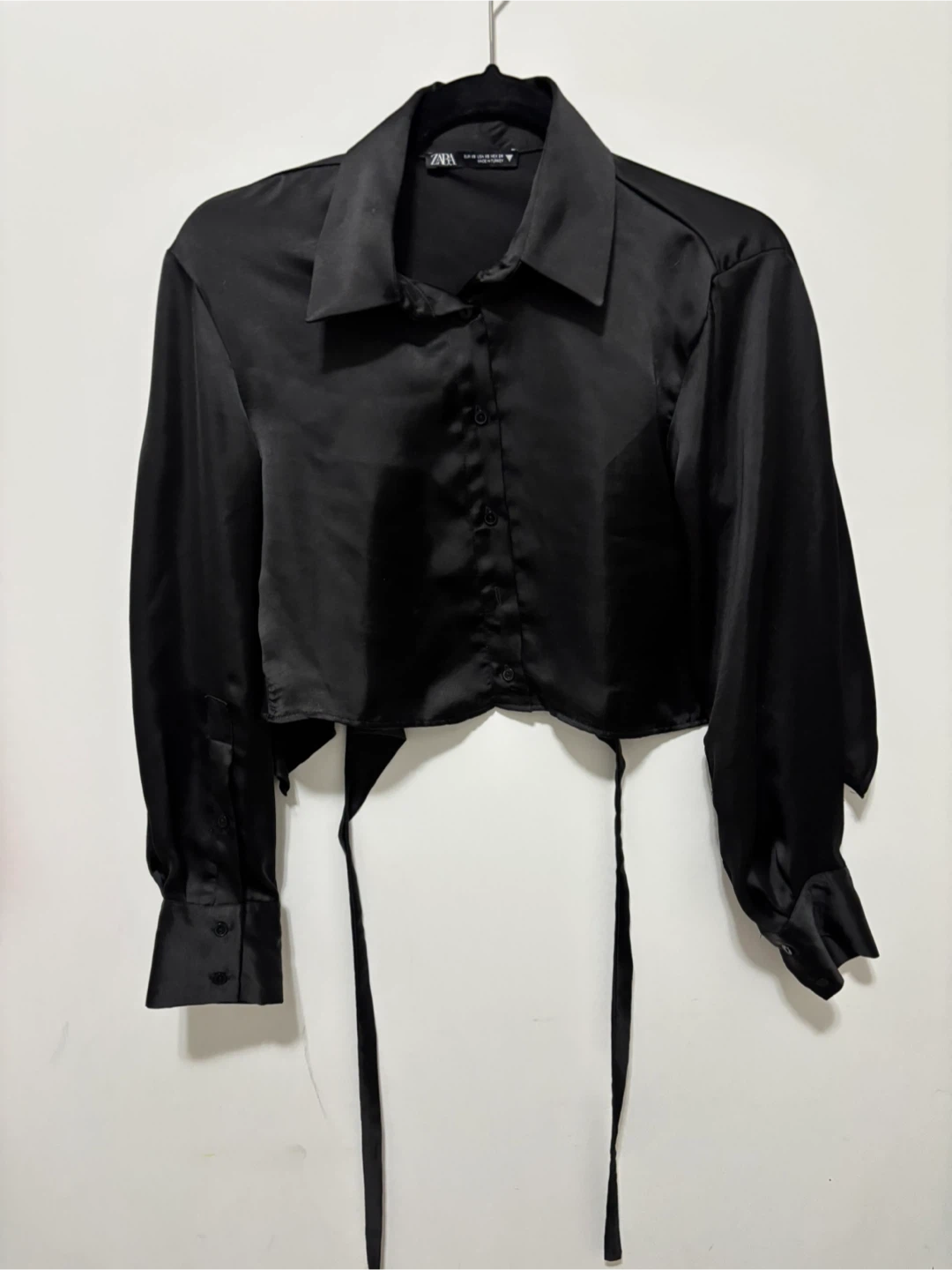 New XS - Zara Black Crop Satin Button Down Shirt - photo 3