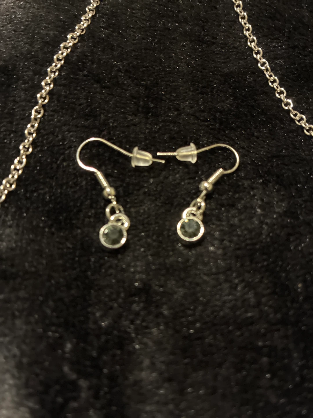 Silver tone necklace set with grey stones - photo 2