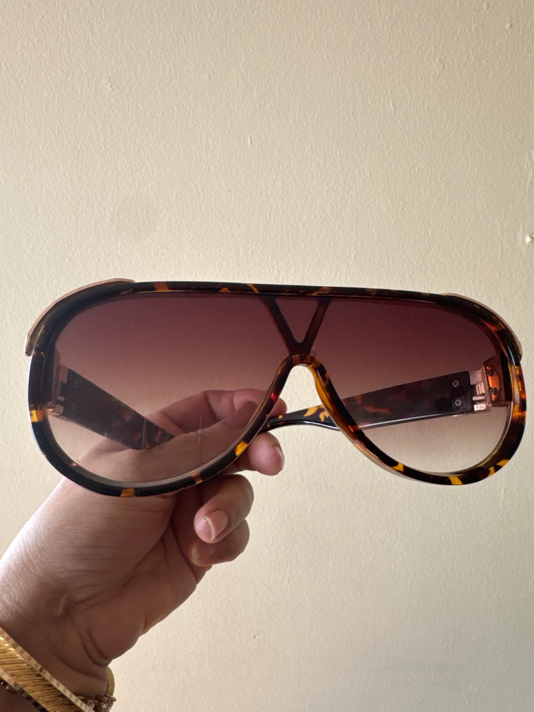 Tortoiseshell Oversized Sunglasses - photo 2