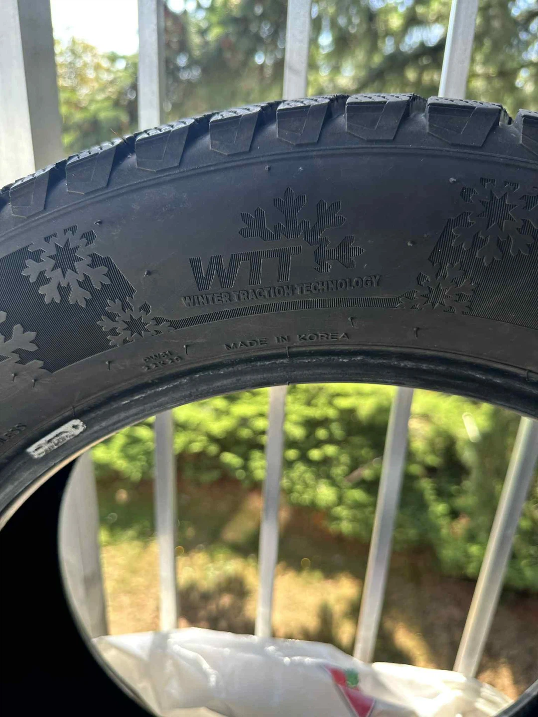 Motomaster Winter Tire 235/55R18 100H