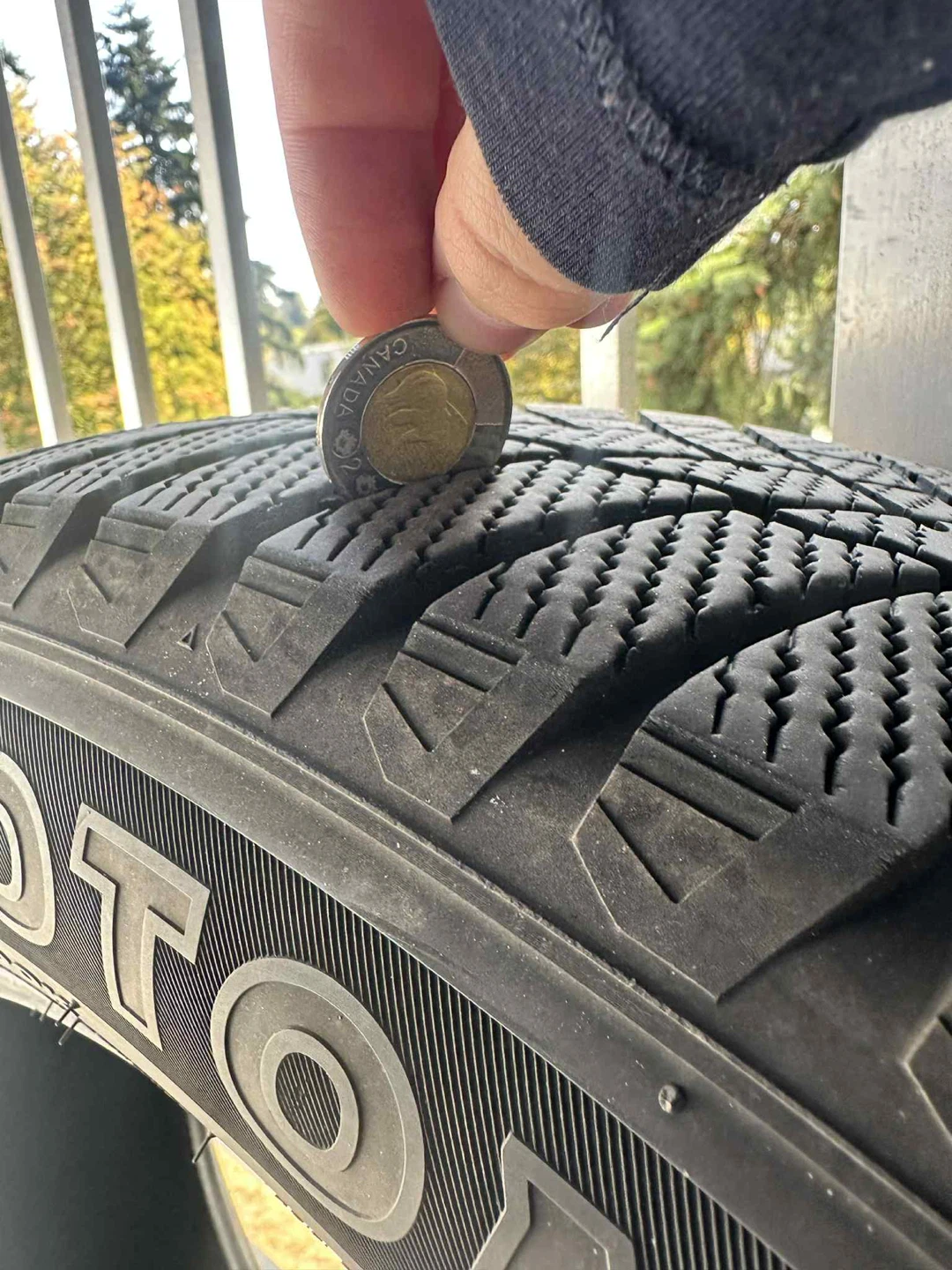 Motomaster Winter Tire 235/55R18 100H - photo 4