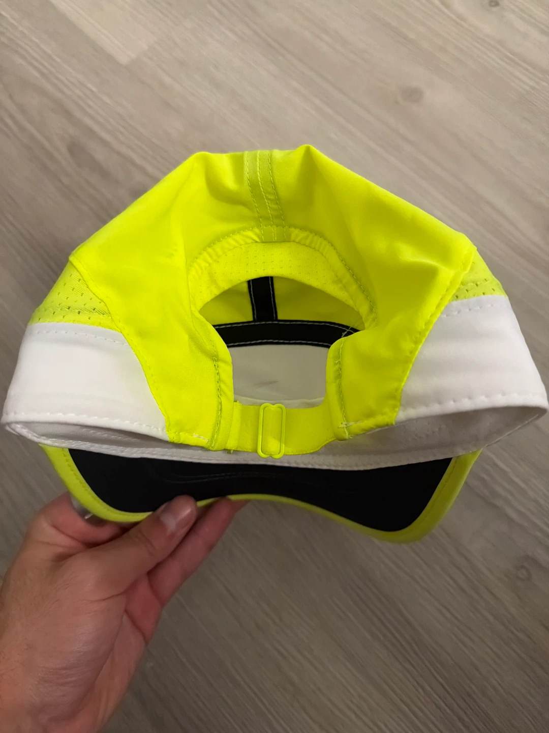 Brooks Unisex runner Hat - Neon Yellow - photo 2