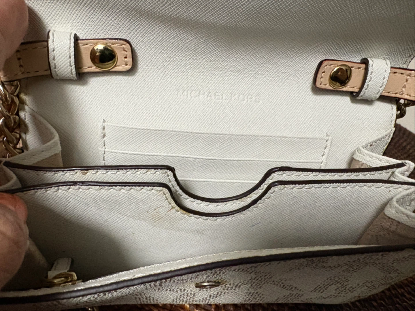 Michael Kors White "MK" Logo Chain Shoulder Bag - photo 2
