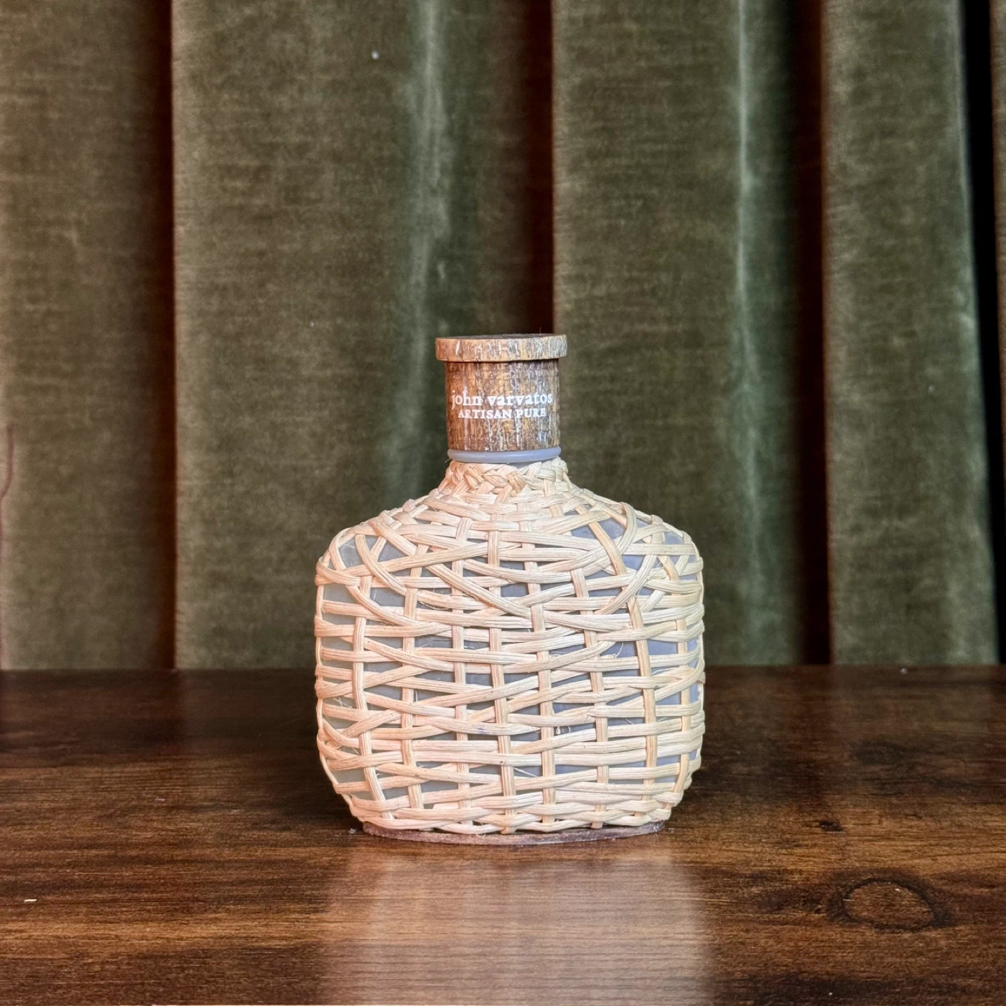 John Varvatos Artisan Pure Eau De Toilette 2.5 fl oz / 75 ml