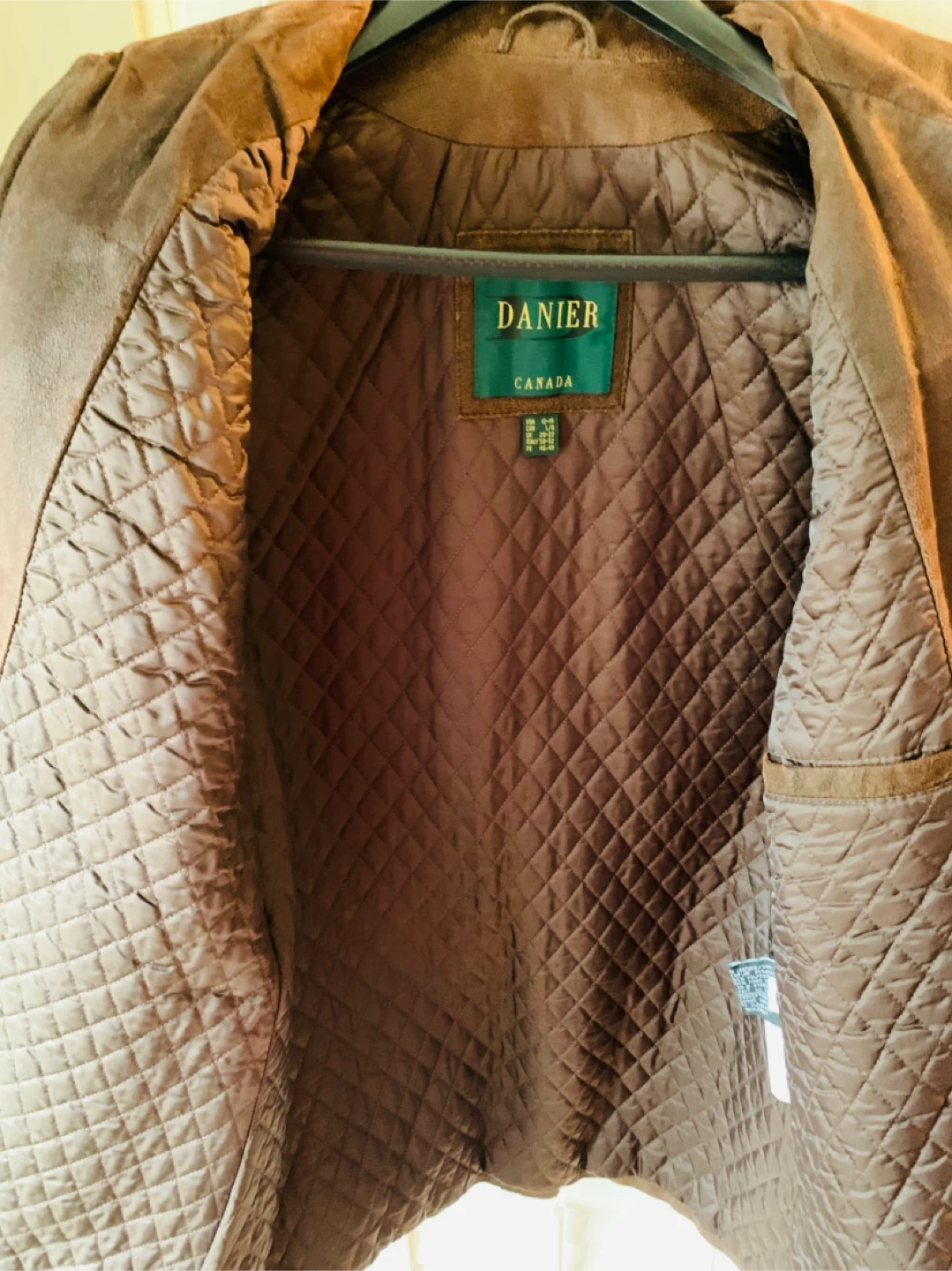 Genuine Leather Jacket: Large - Danier Brand - photo 4