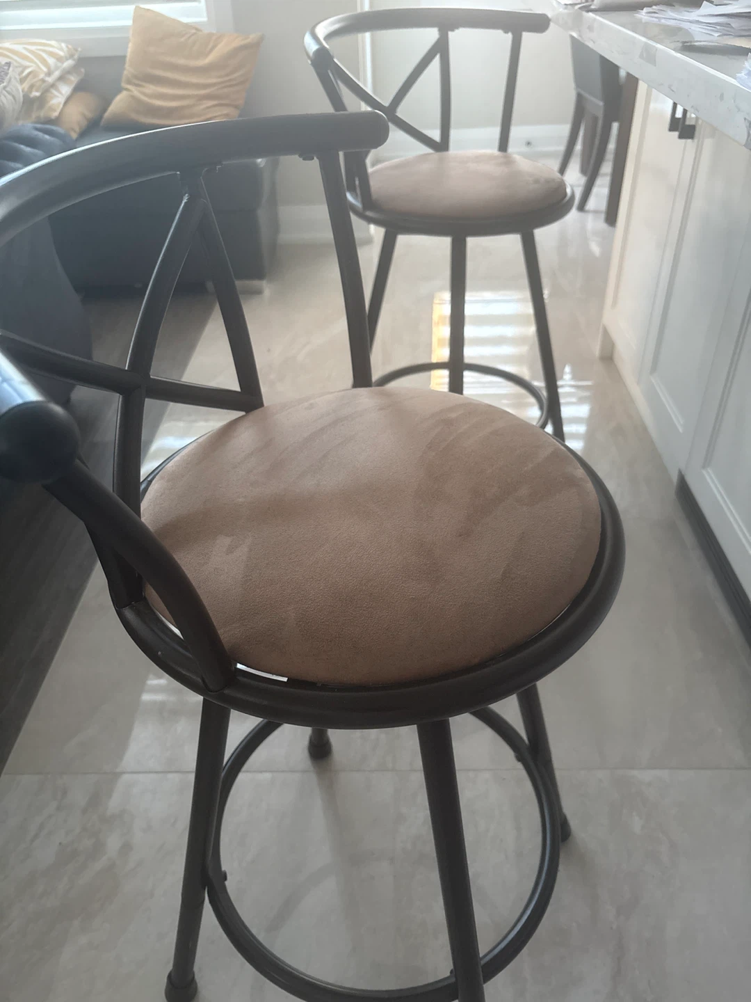 Set of 2 Swivel Bar Stools- counter height - photo 2