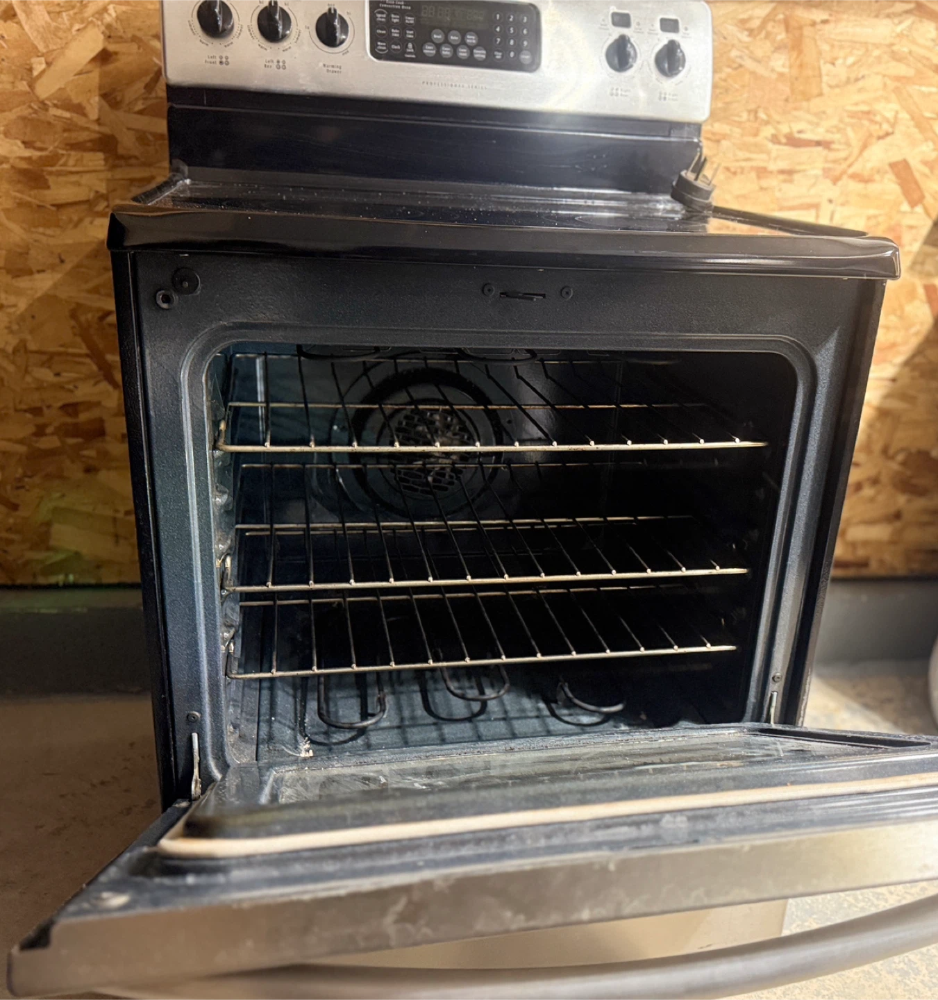 Frigidaire Professional Series + free TV - photo 4