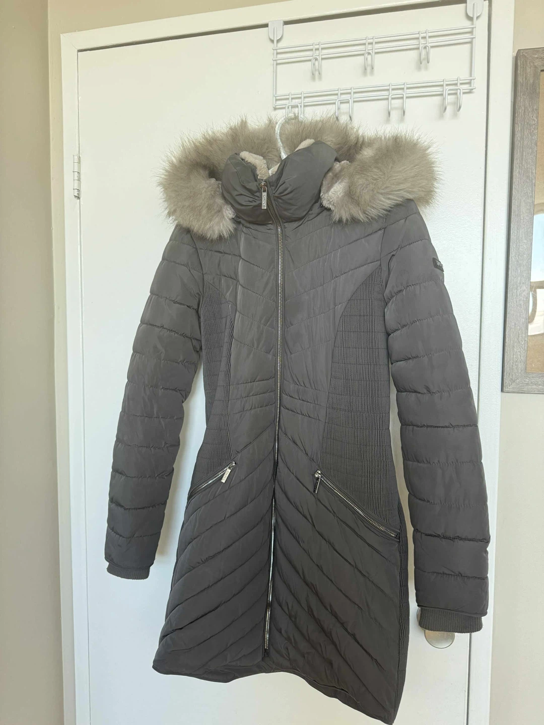 DKNY Women's Puffer Coat with Fur Hood - XS - photo 3