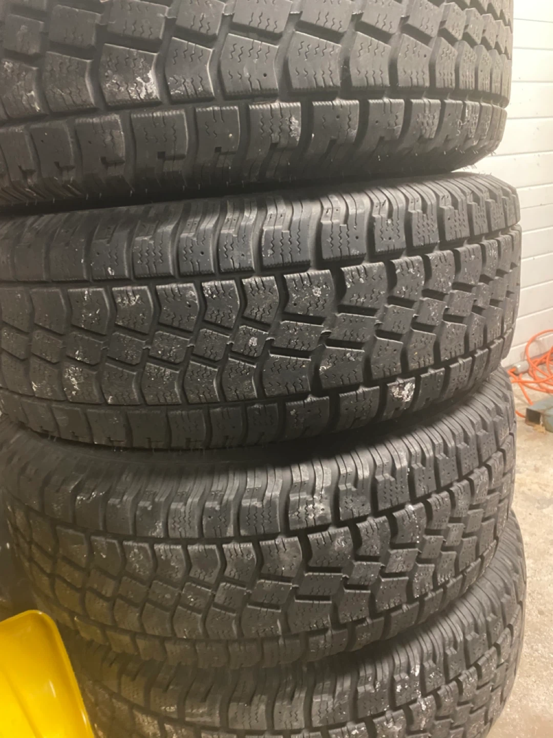4 Winter Tires with Rims - photo 3