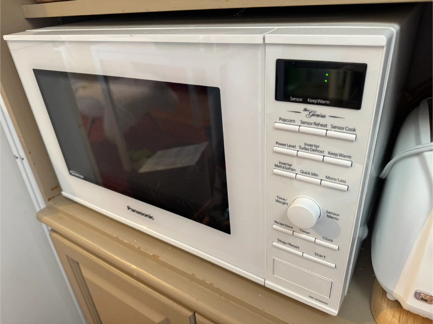 Panasonic NN-SD664W Microwave Oven