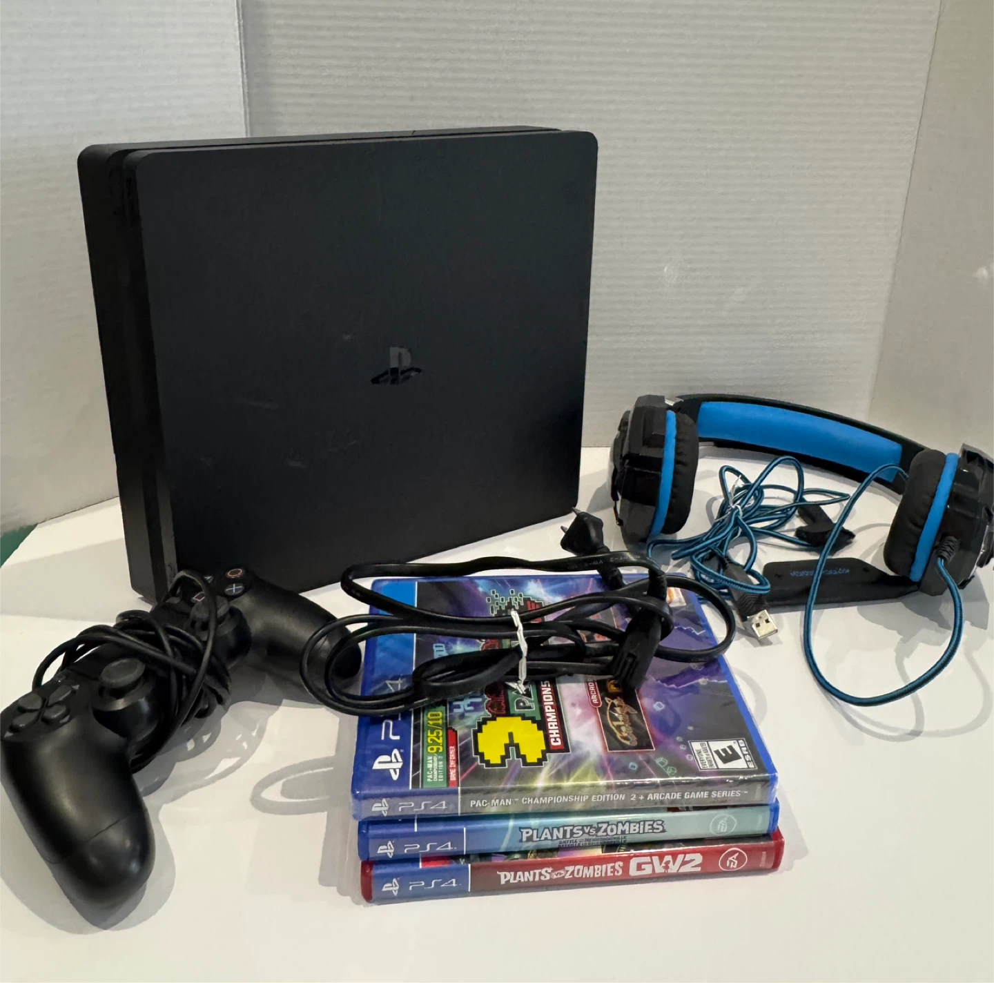 PlayStation 4 Slim 1TB Console Bundle with Games and Headset