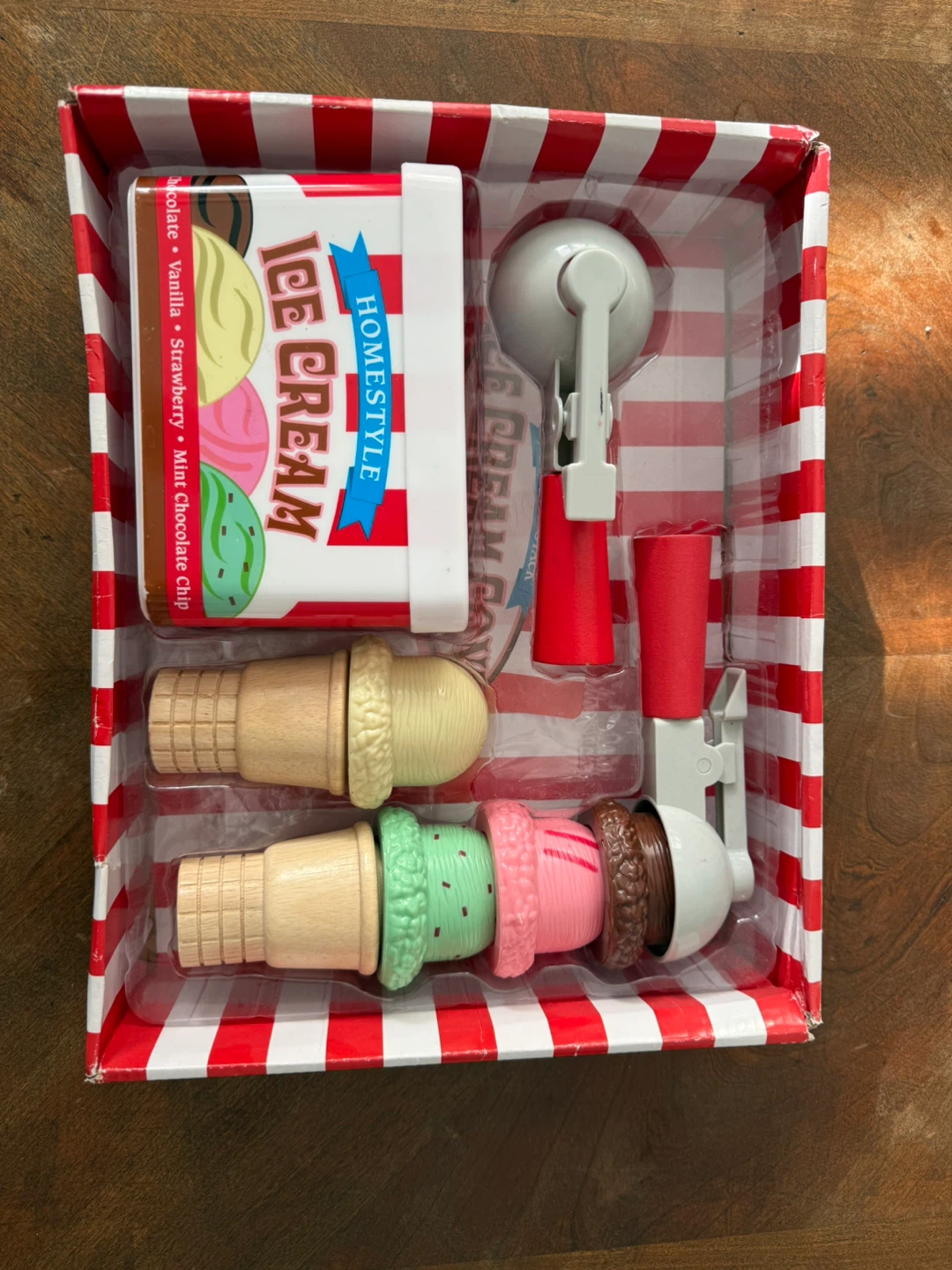 Melissa & Doug Ice Cream Cone Playset