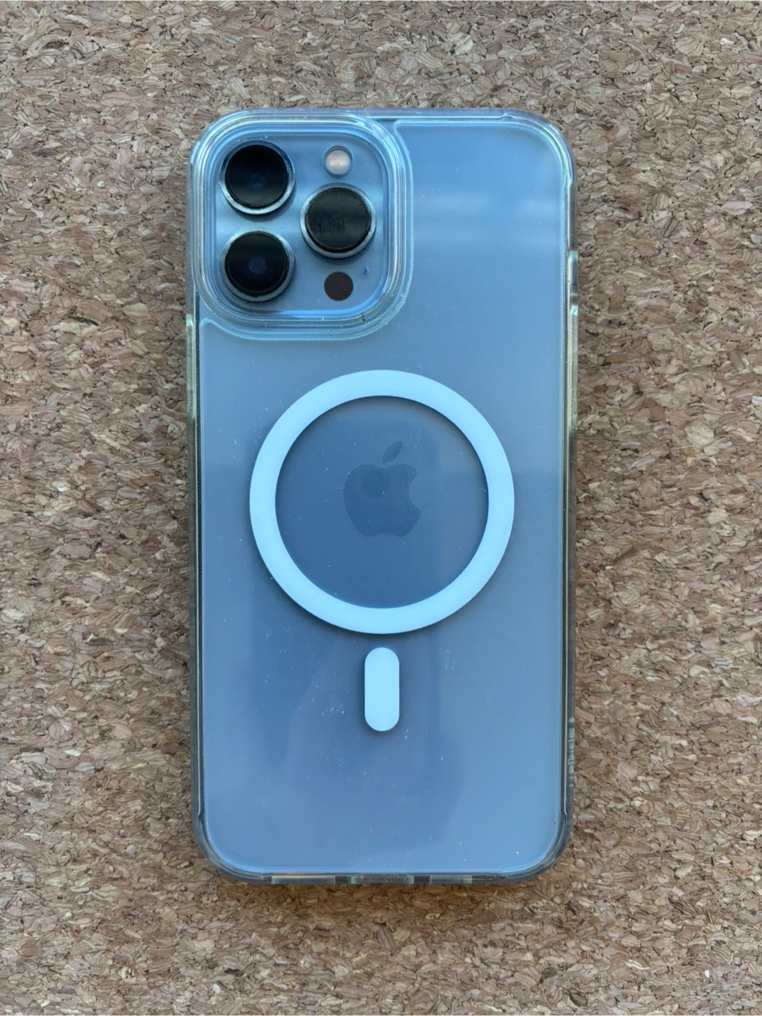 iPhone 13 Pro Max - photo 2