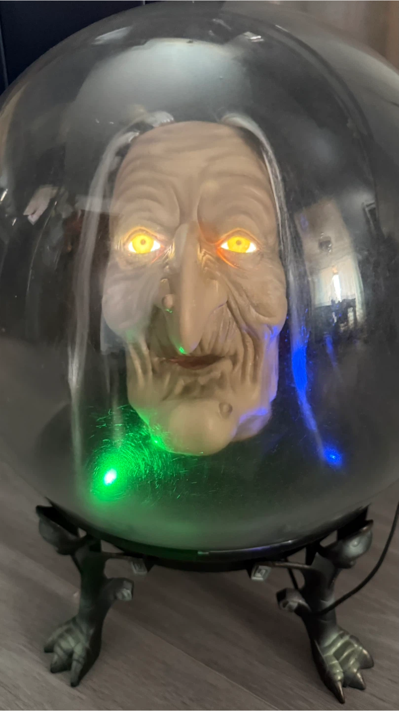 Animated Witch Head in Crystal Ball Halloween Decor - photo 5
