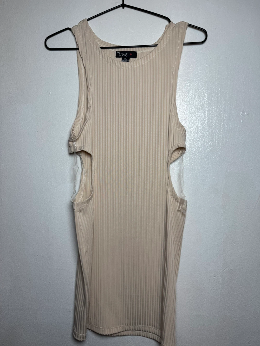 LOVE Ribbed Cutout Tank Top XL
