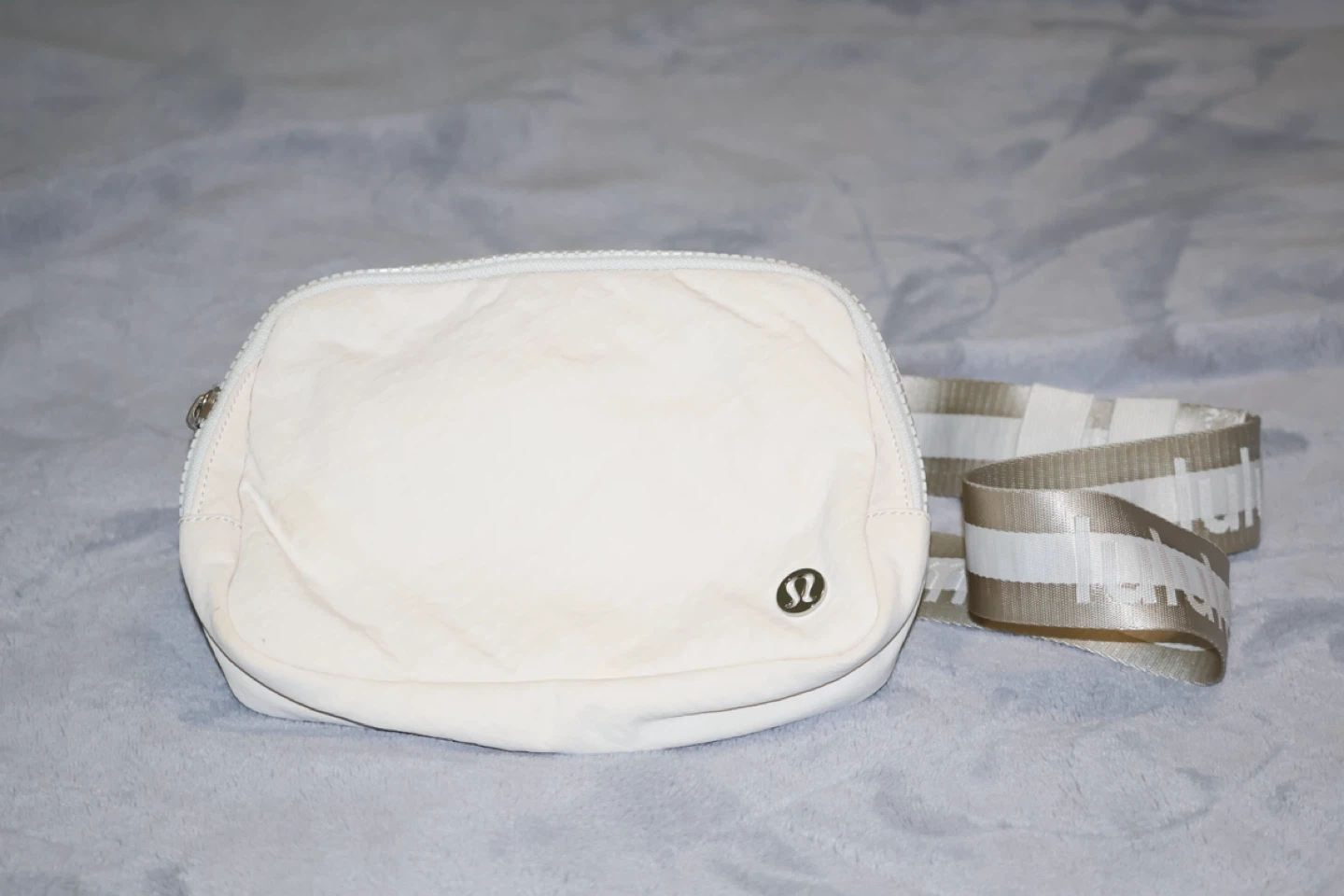 Lululemon Everywhere Belt Bag - photo 3