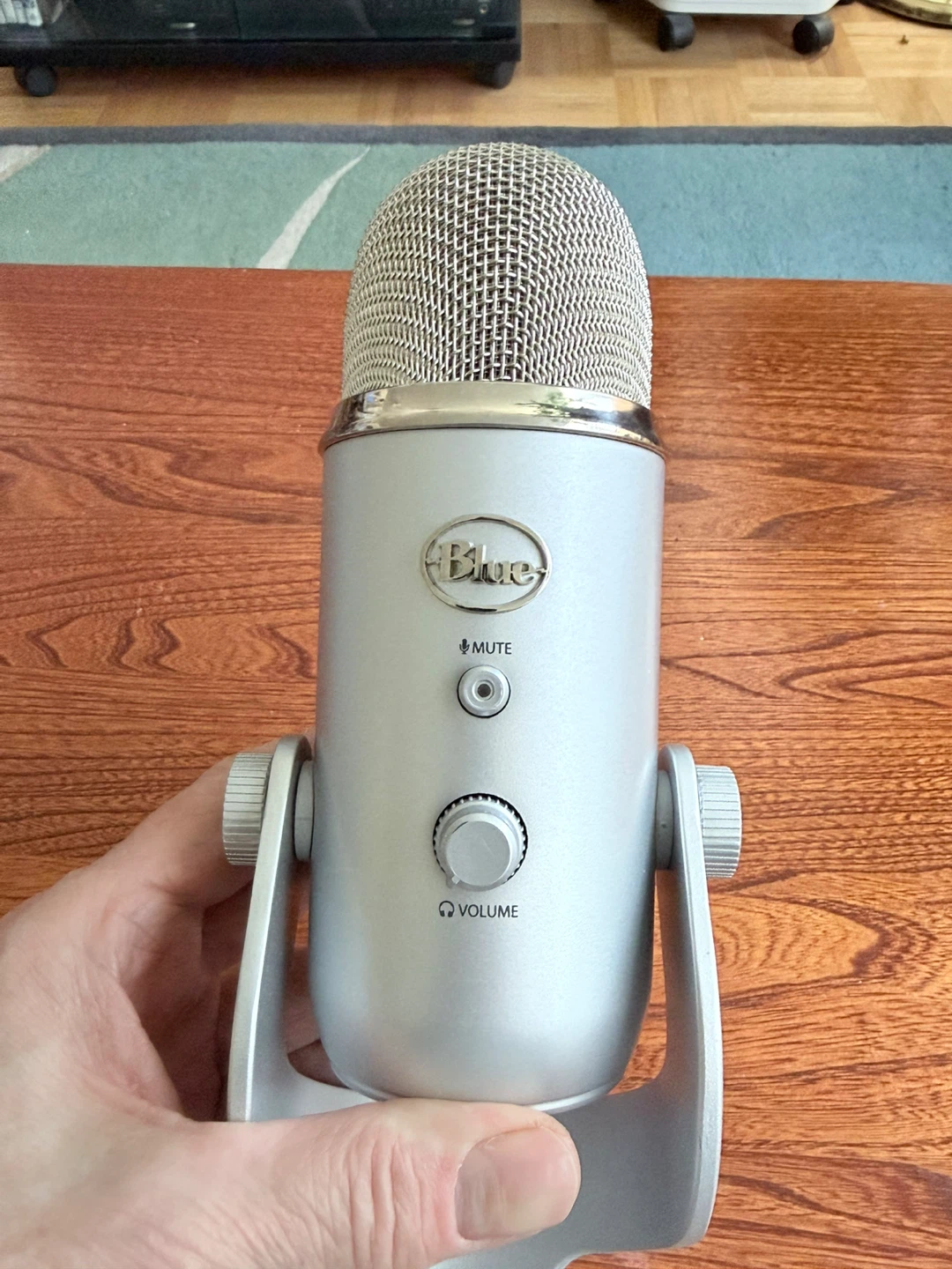 Blue Yeti USB Microphone - photo 4