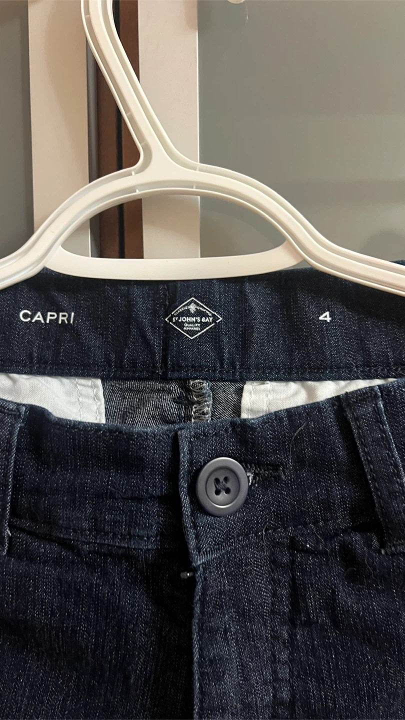 St. John's Bay Capri Pants Size 4 - photo 2