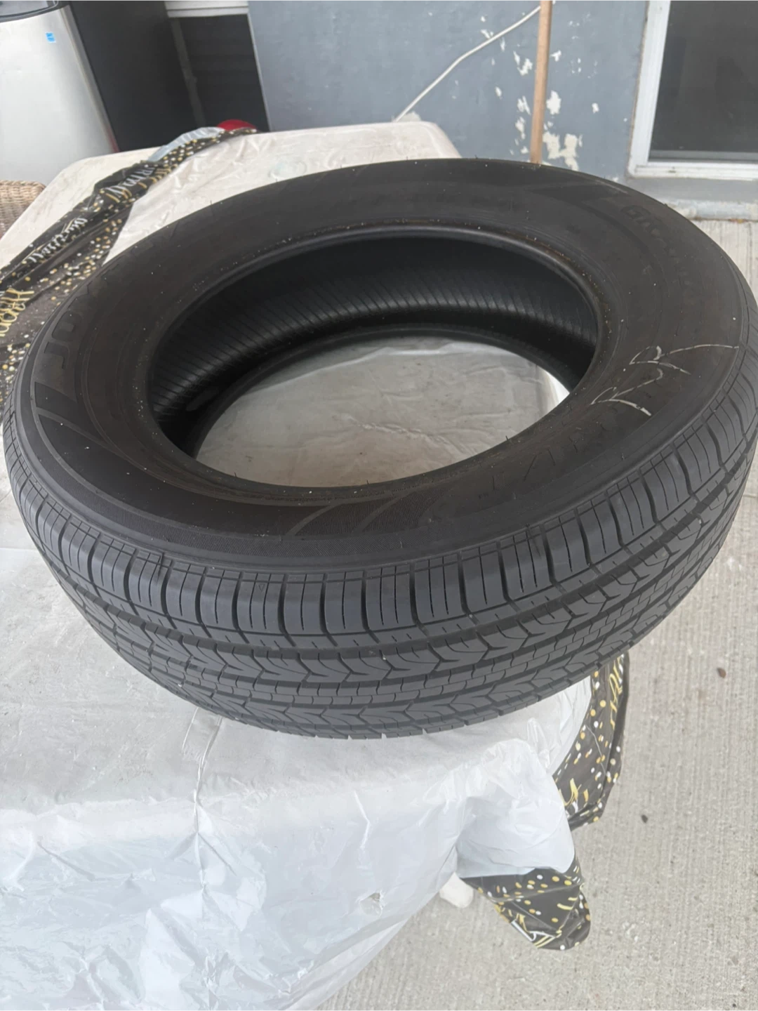 225/65R17 102H Tire - photo 3