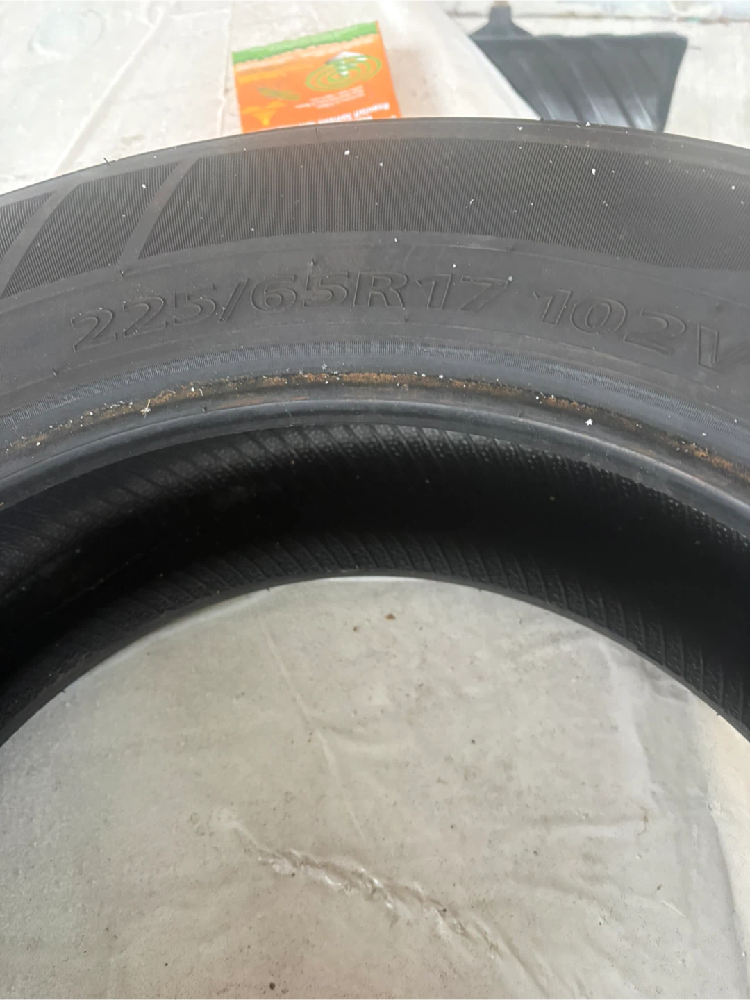 225/65R17 102H Tire - photo 4