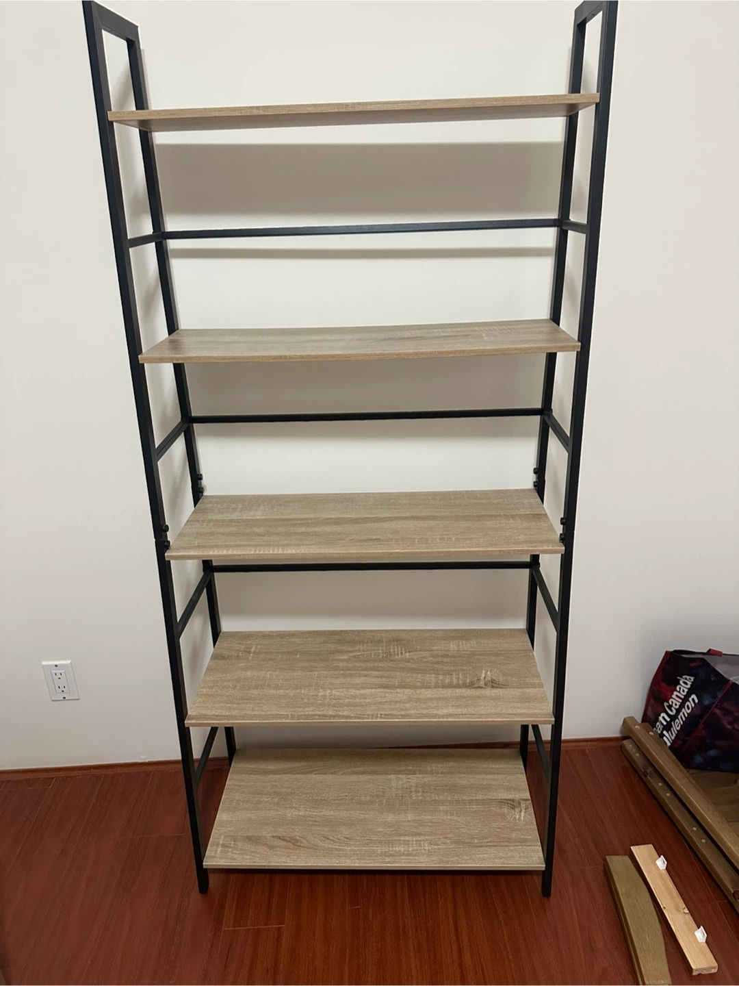 Ladder Bookshelf - photo 2