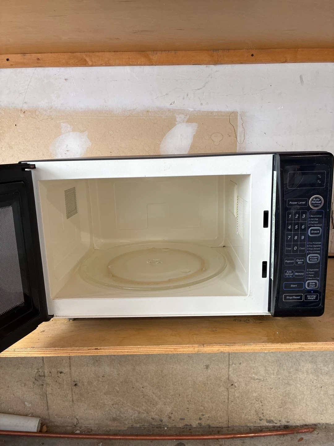 Panasonic Microwave Oven - photo 3