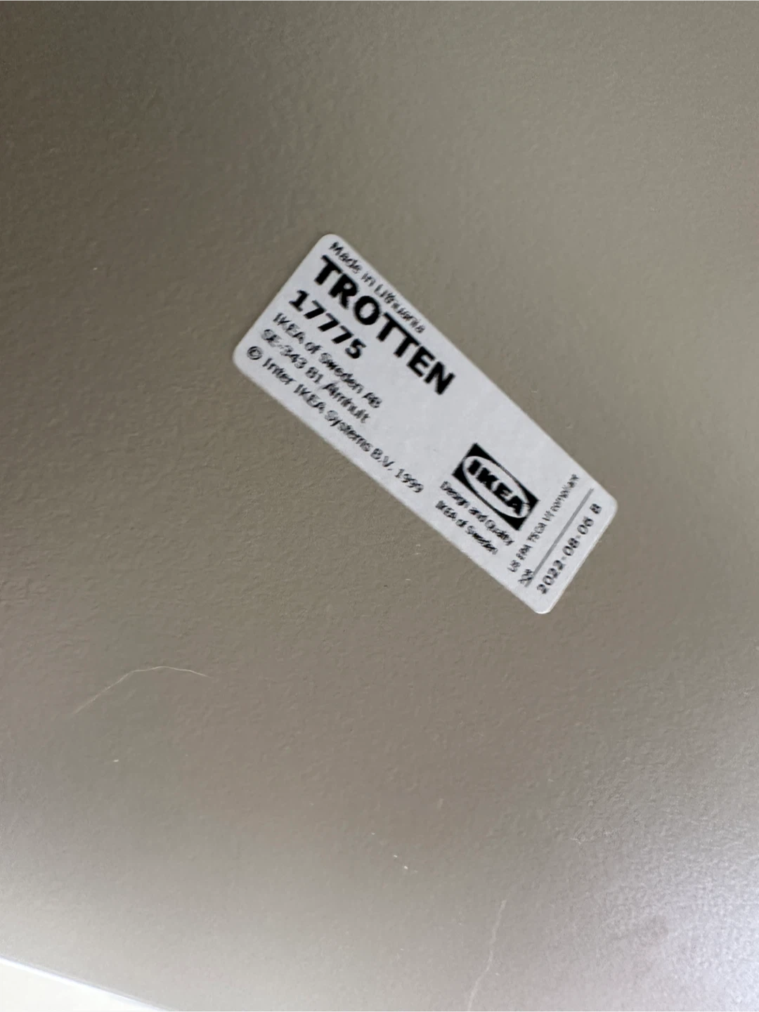 Beige tabletop (ikea trotten)
