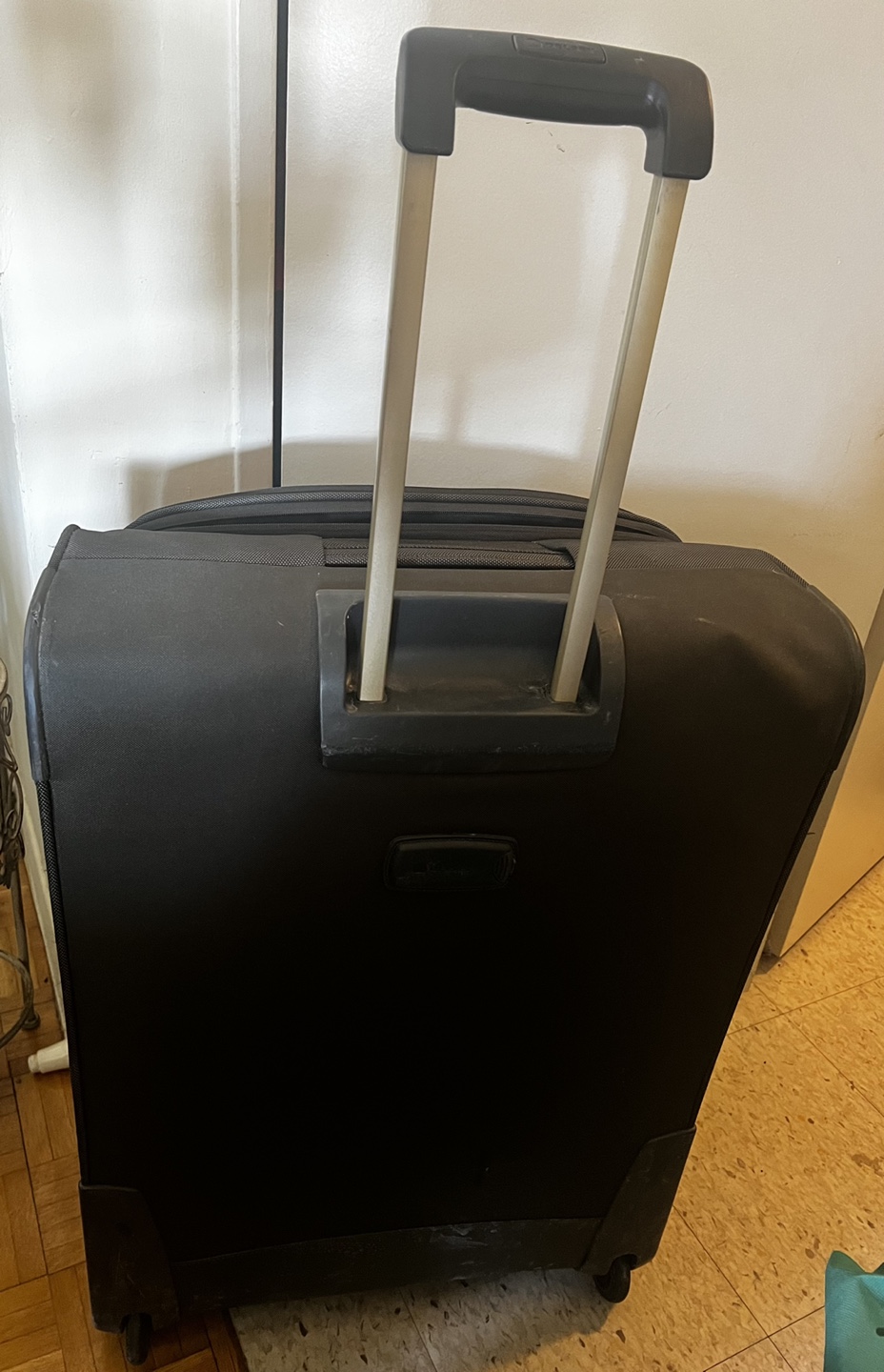 Delsey Black Rolling Suitcase-two wheels-29” - photo 2