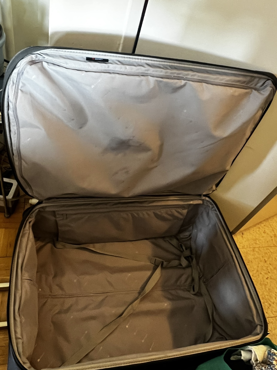 Delsey Black Rolling Suitcase-two wheels-29” - photo 3