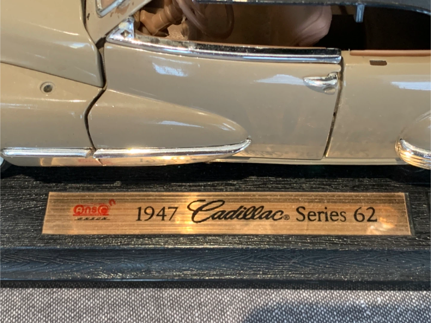 model replica of a 1947 Cadillac Series 62 Cabriolet. - photo 4