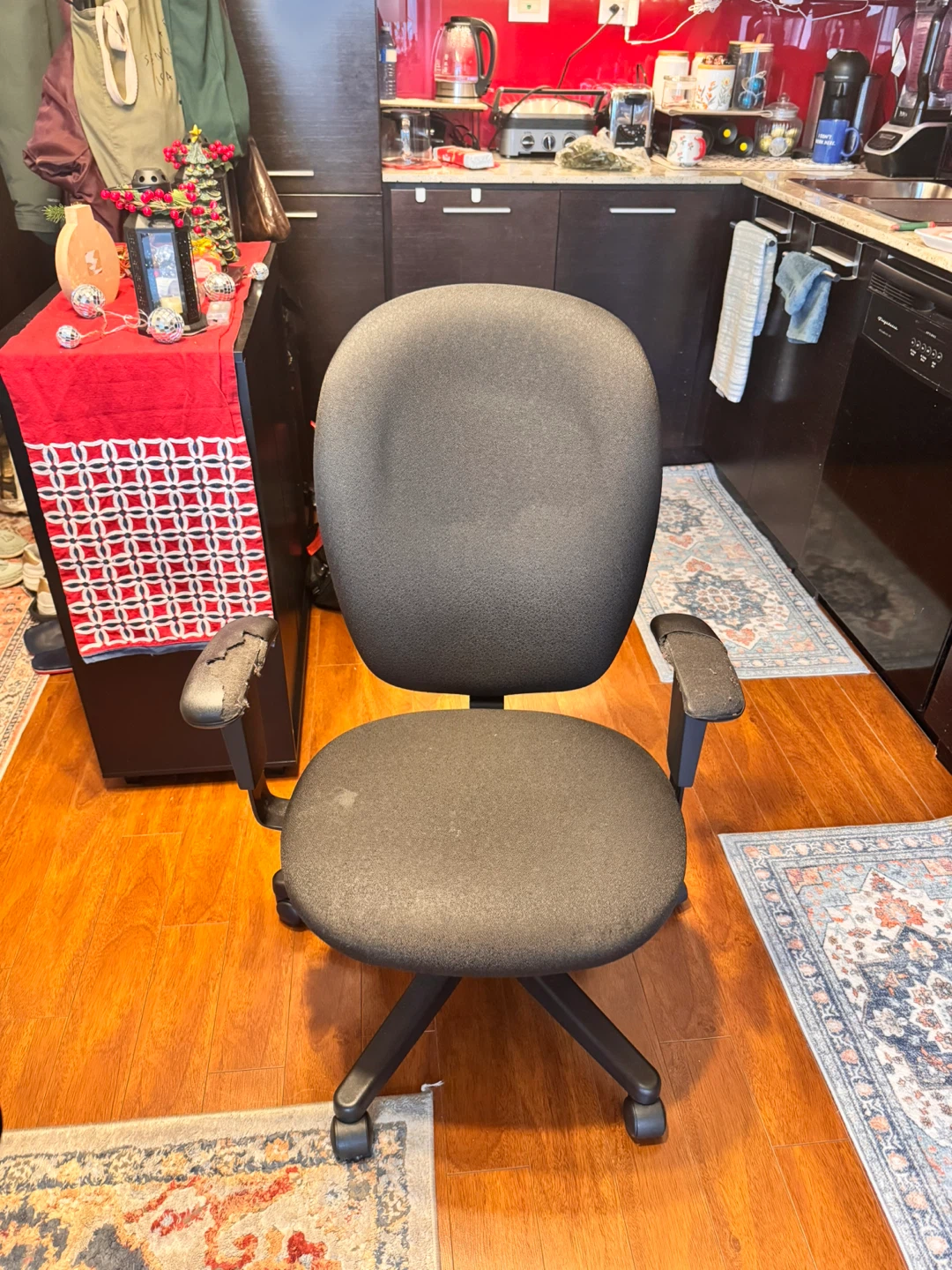 Black Office Chair - photo 2