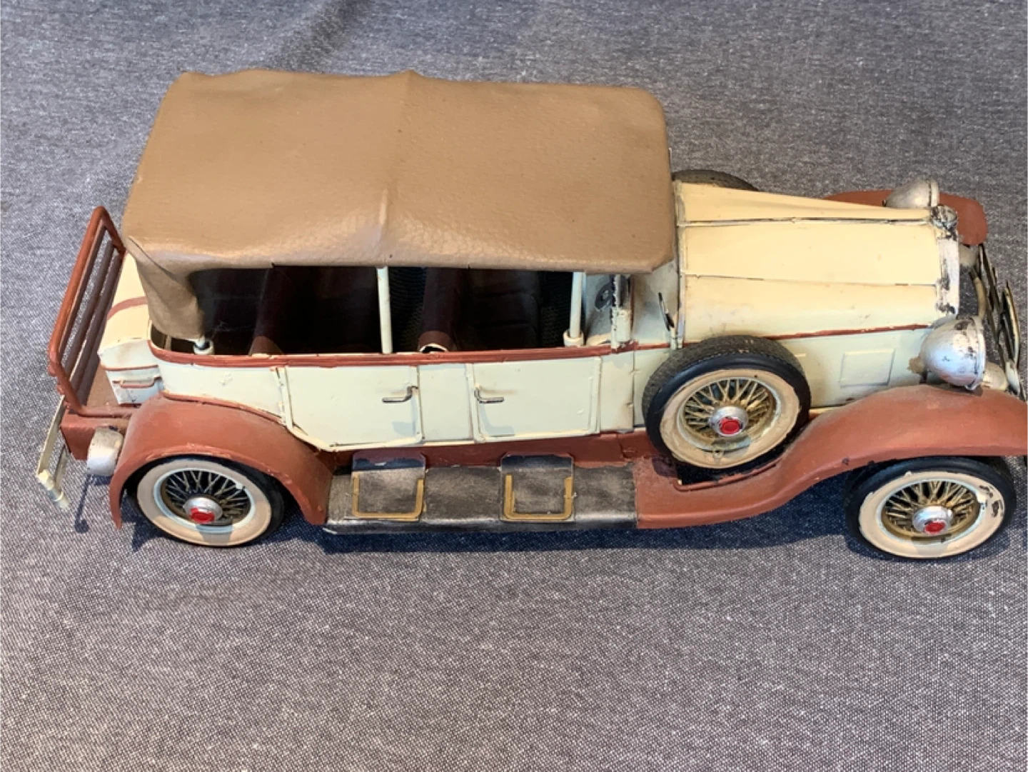 vintage-style die-cast replica of a classic car 1930s Packard