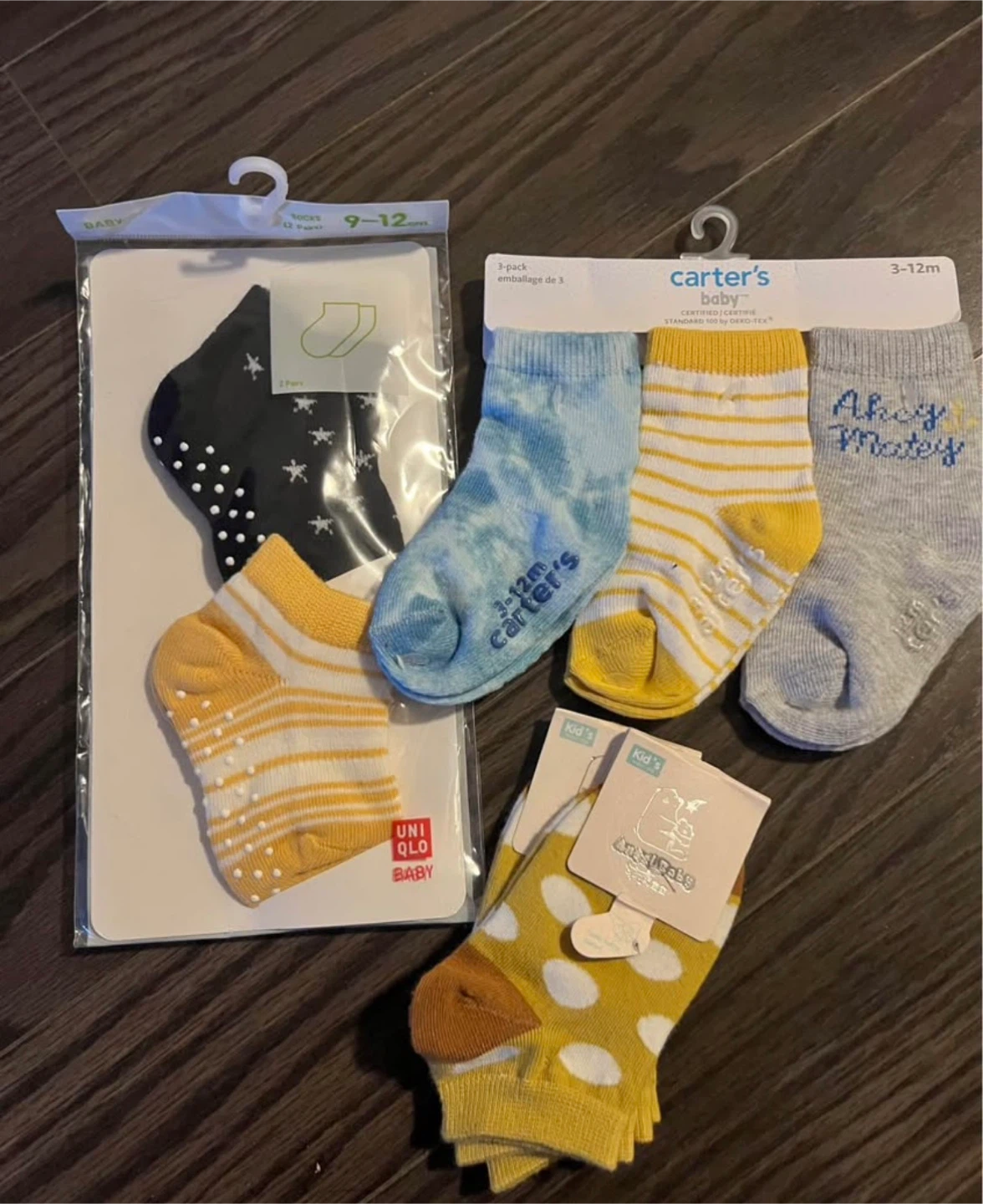 Baby Socks 3-12m Carter's, UNIQLO, AntiBaby