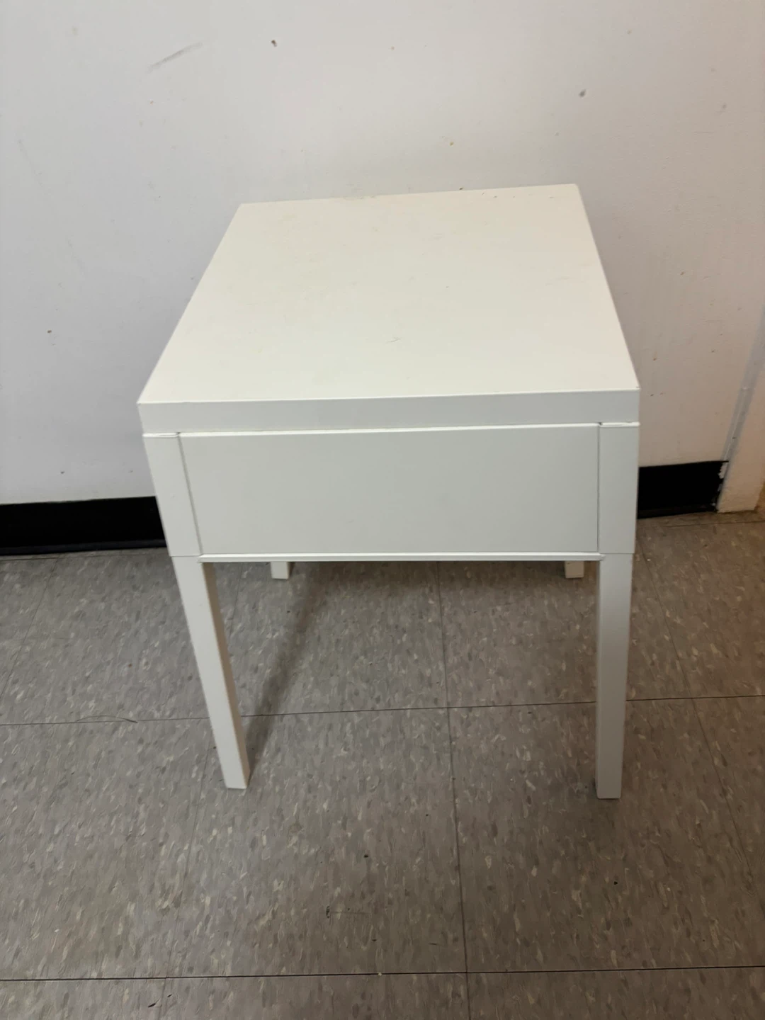 White Side Table with Drawer/night stand - photo 2