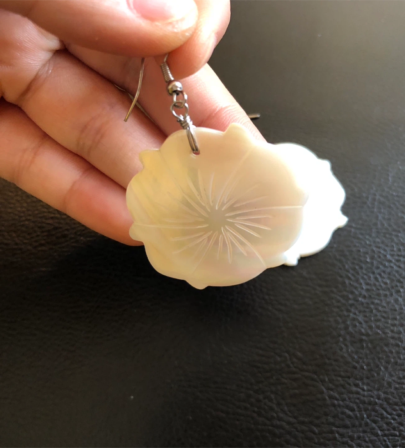 Mother of Pearl Flower Earrings - photo 2