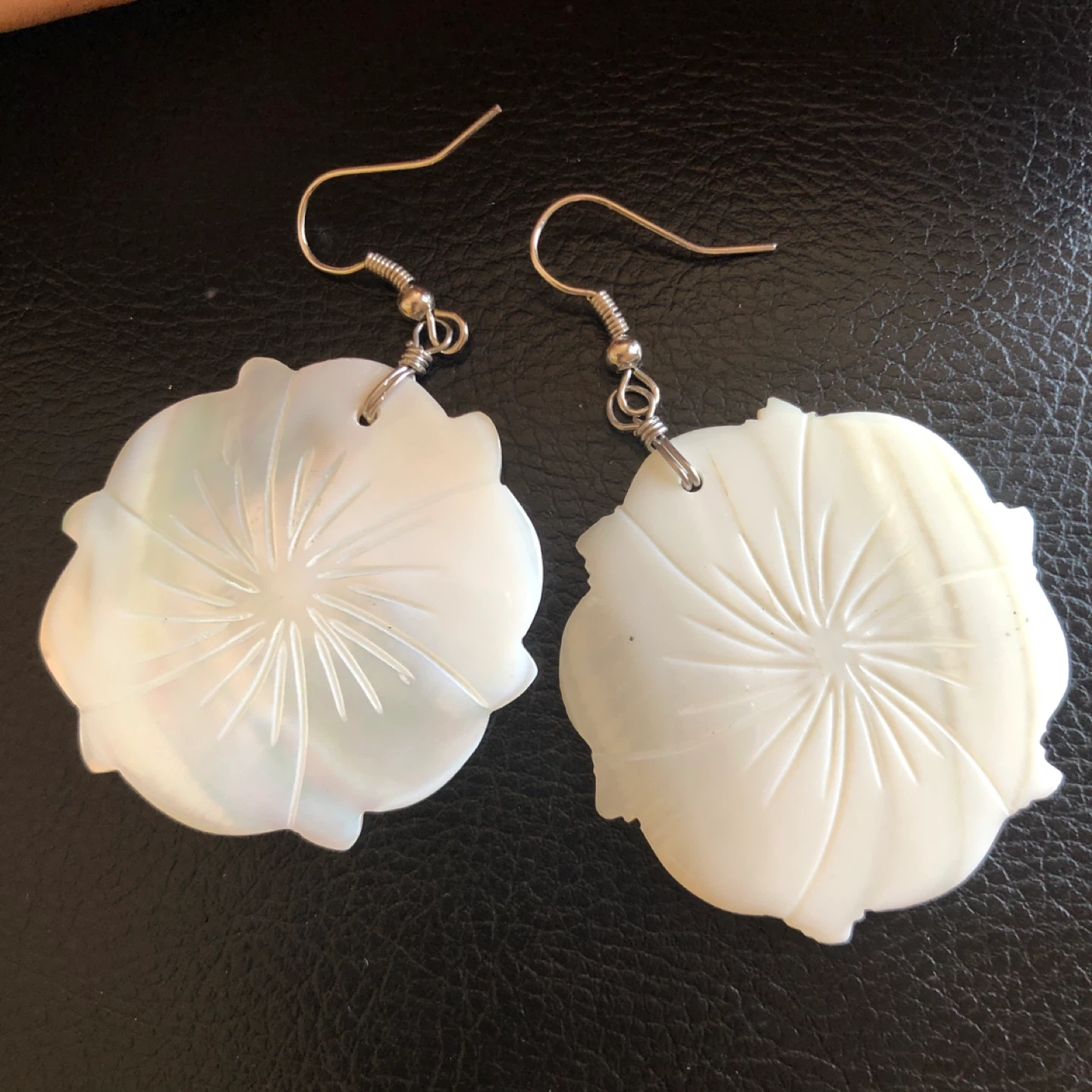 Mother of Pearl Flower Earrings