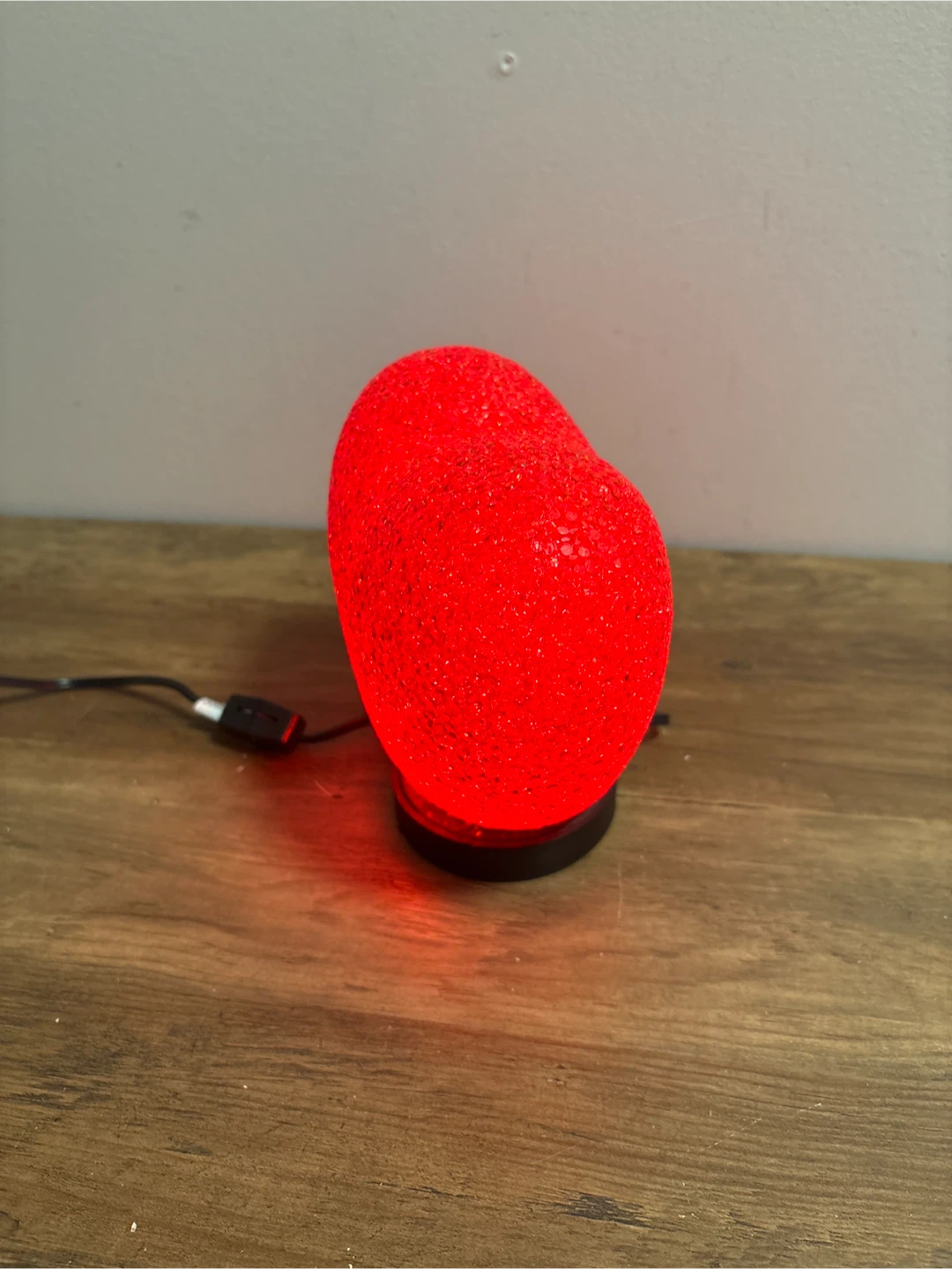Gorgeous Red Heart Lamp - photo 4