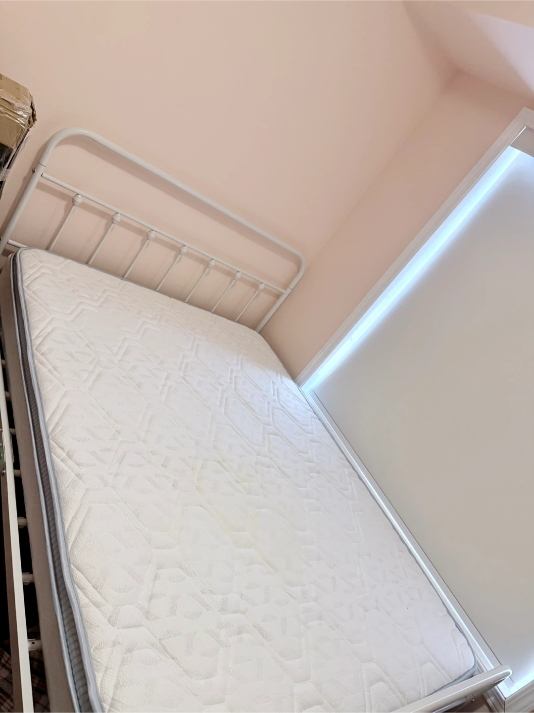 Full Size White Metal Bed Frame with Mattress - photo 2