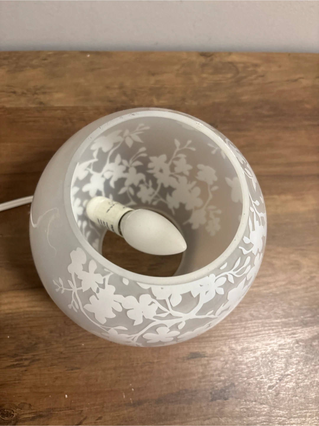 Frosted Glass Orb Lamp with Floral Design - photo 3